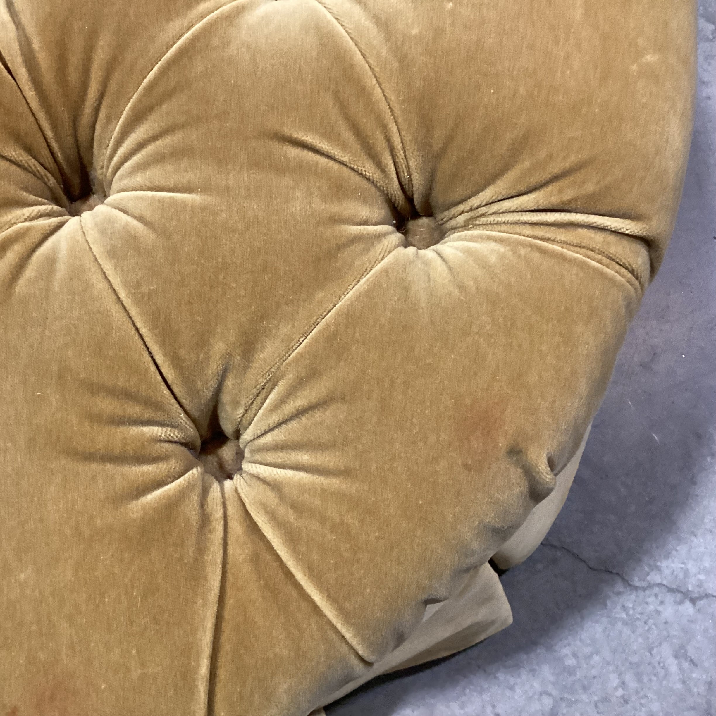 Ethan Allen Gold Velvet Button Tufted & Skirt Round Ottoman 28" Diameter x 18"