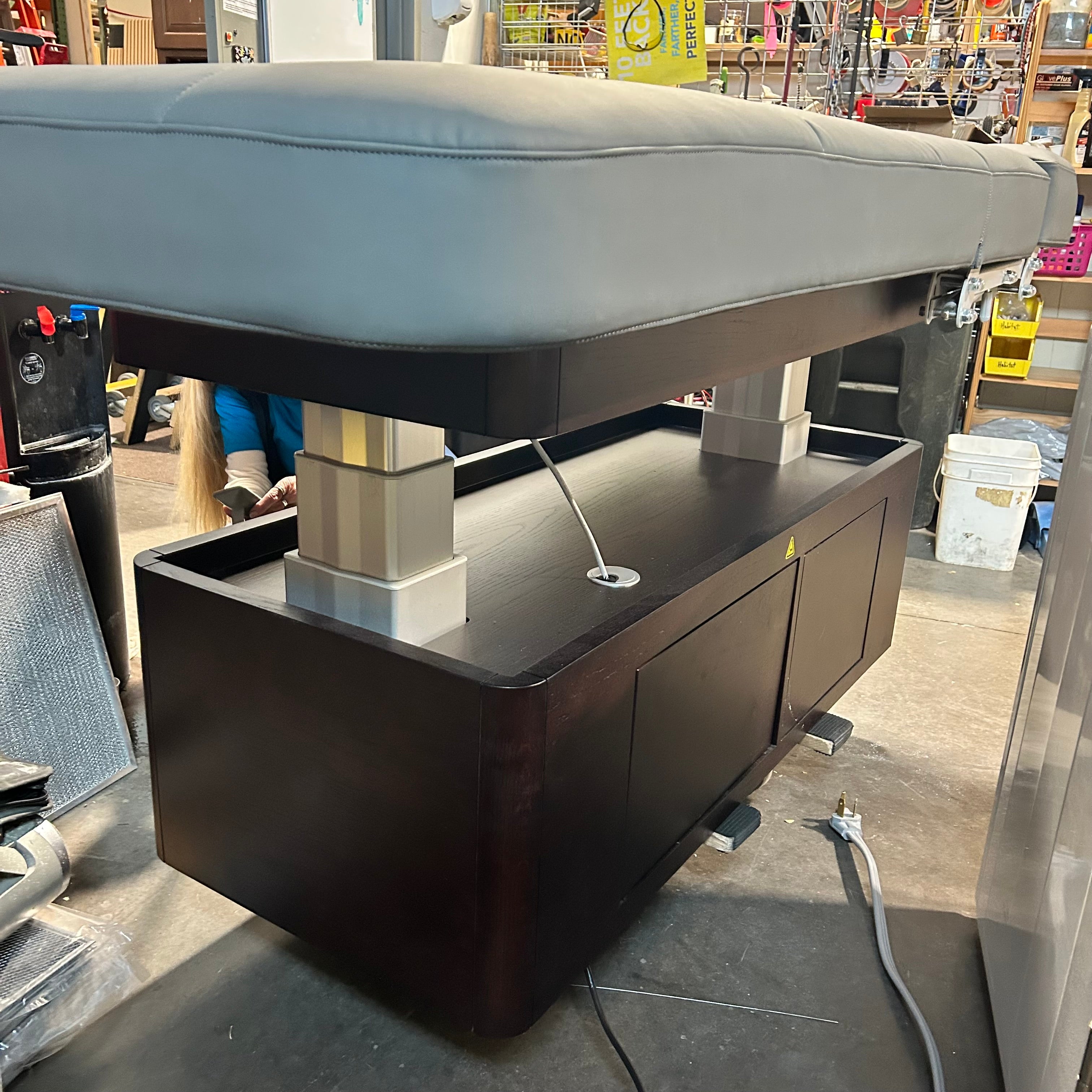 Mudra Electric Spa Table 31"x 78"x 27"