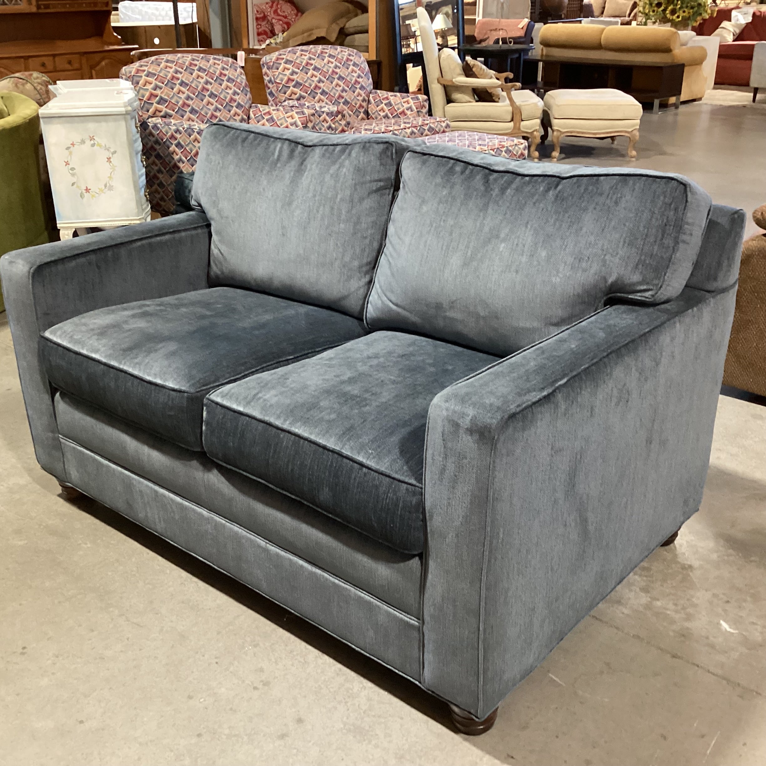 Kravet Furniture Blue Chenille Woven Down Mix Loveseat Sofa 58"x 38"x 33"