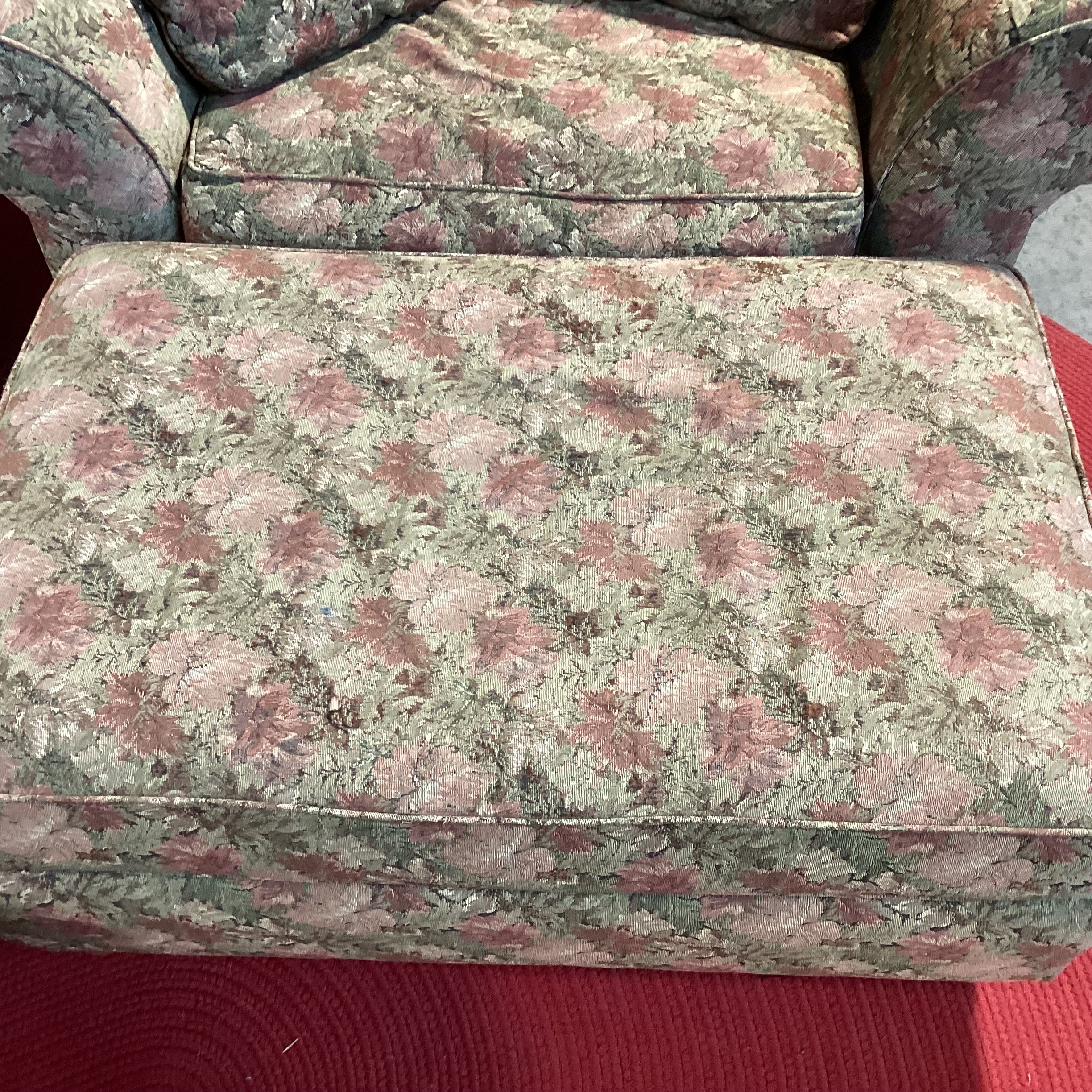Cochrane Furniture Sage Pink Floral with Ottoman Oversized Chair 52"x 40"x 34"