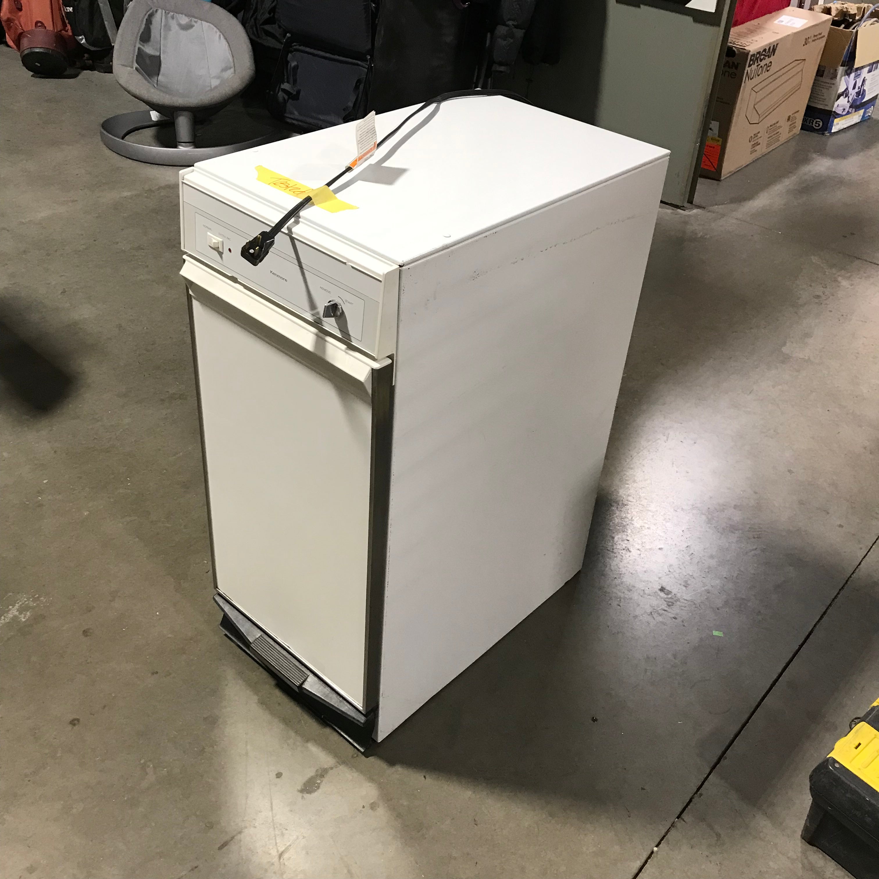 15"x 34"x 25" White Kenmore Trash Compactor