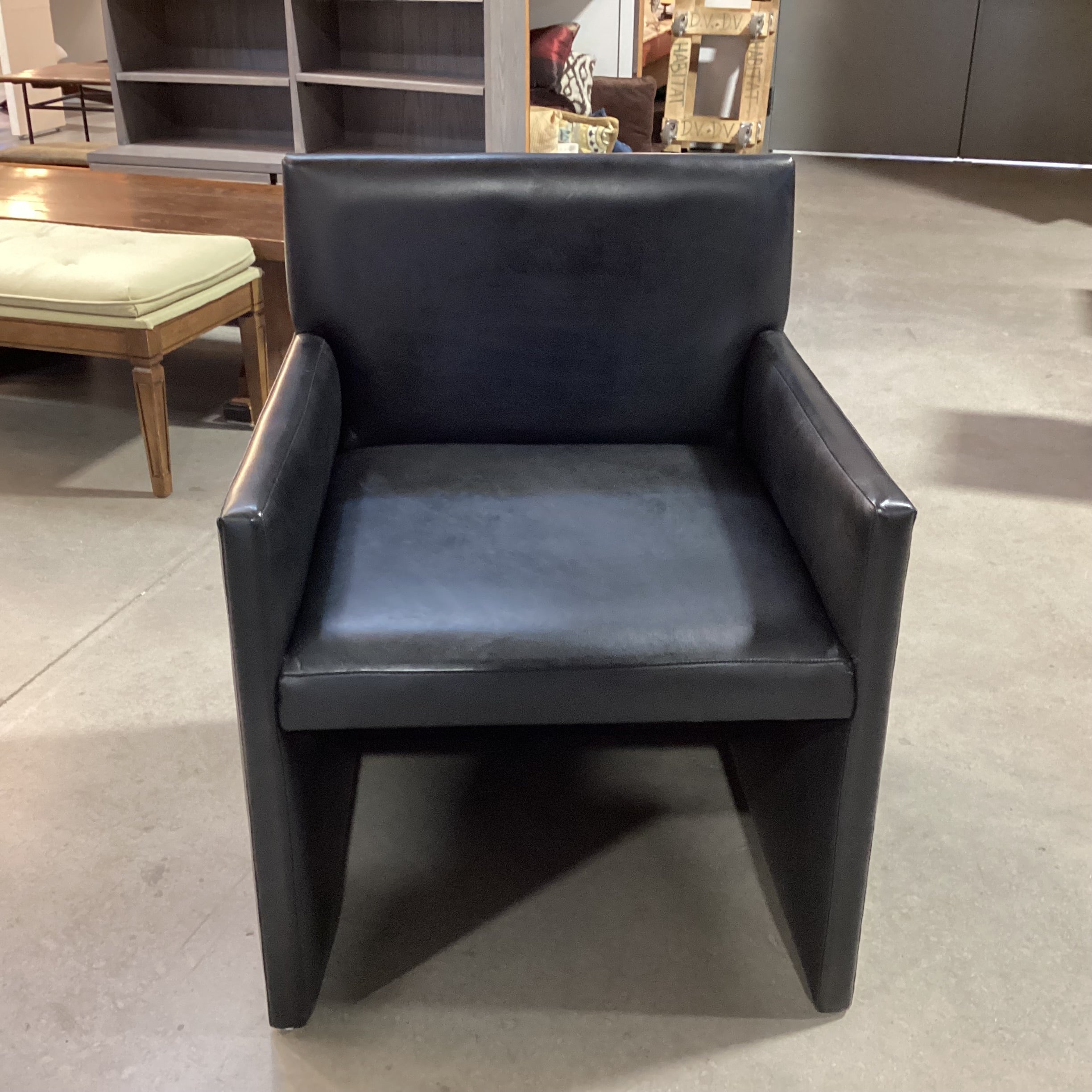 Black Leather Modern Box Style Chair 25"x 24"x 32"