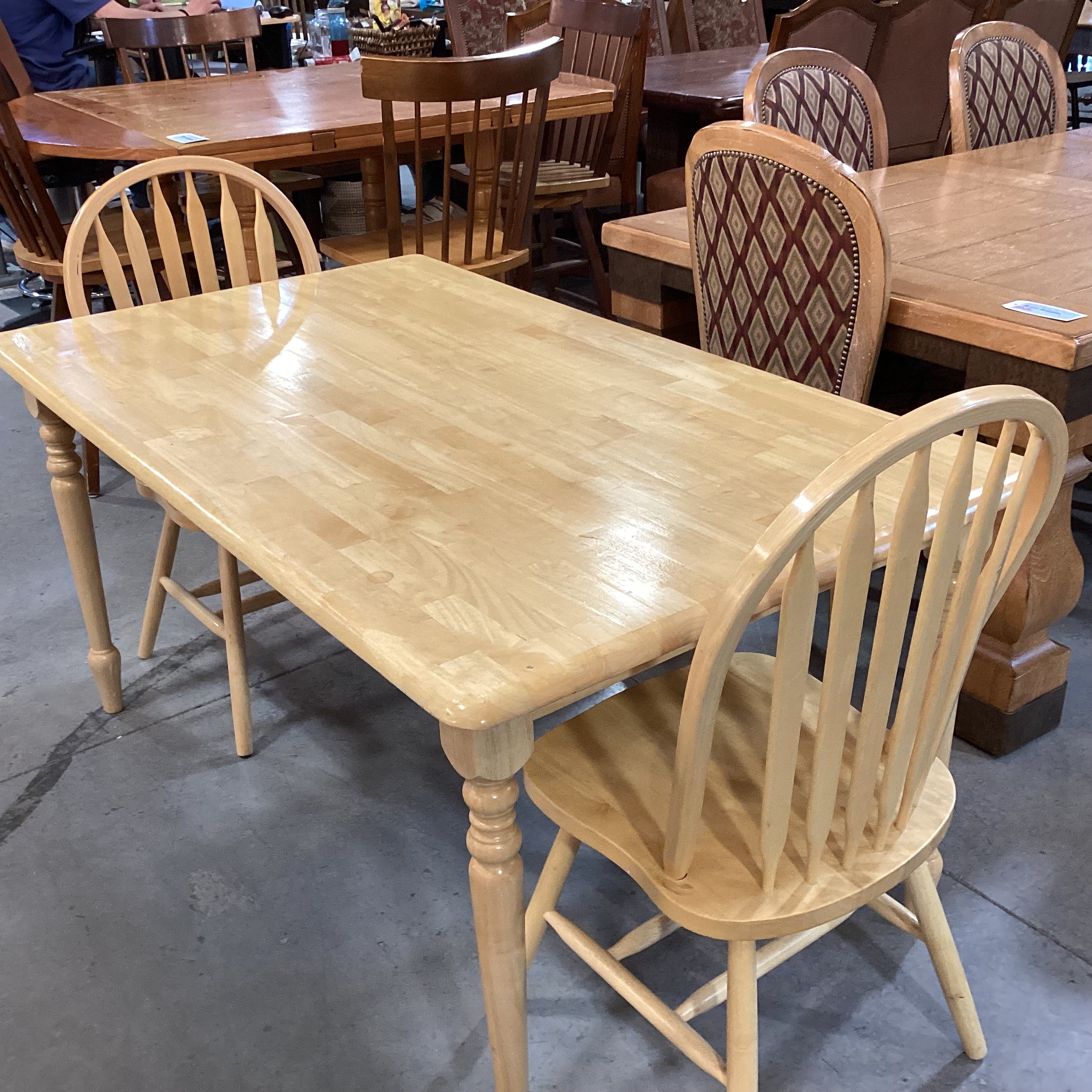 Honey Oak Table With 2 Chairs Dining Set 59.5"x 35.5"x 29.5"