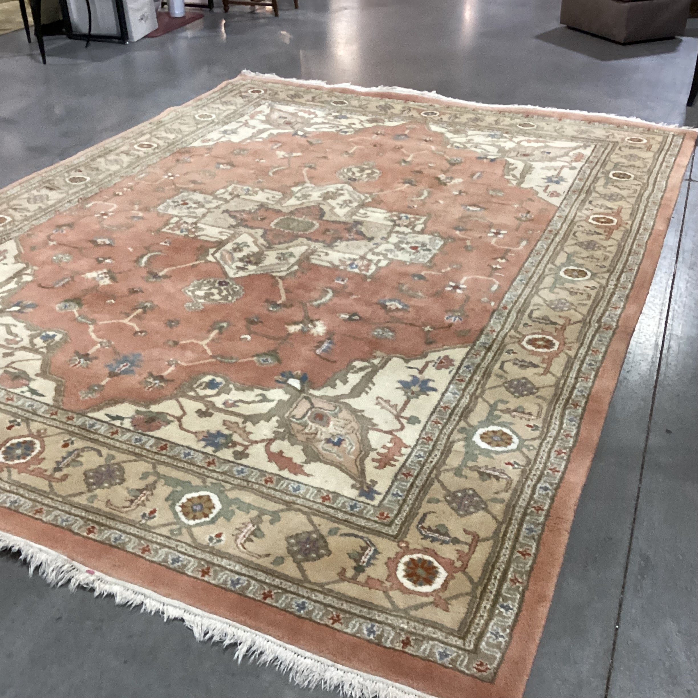 Peach & Cream Center Design & Border Detail Hand Woven Wool Rug 8'10"x 12'2"