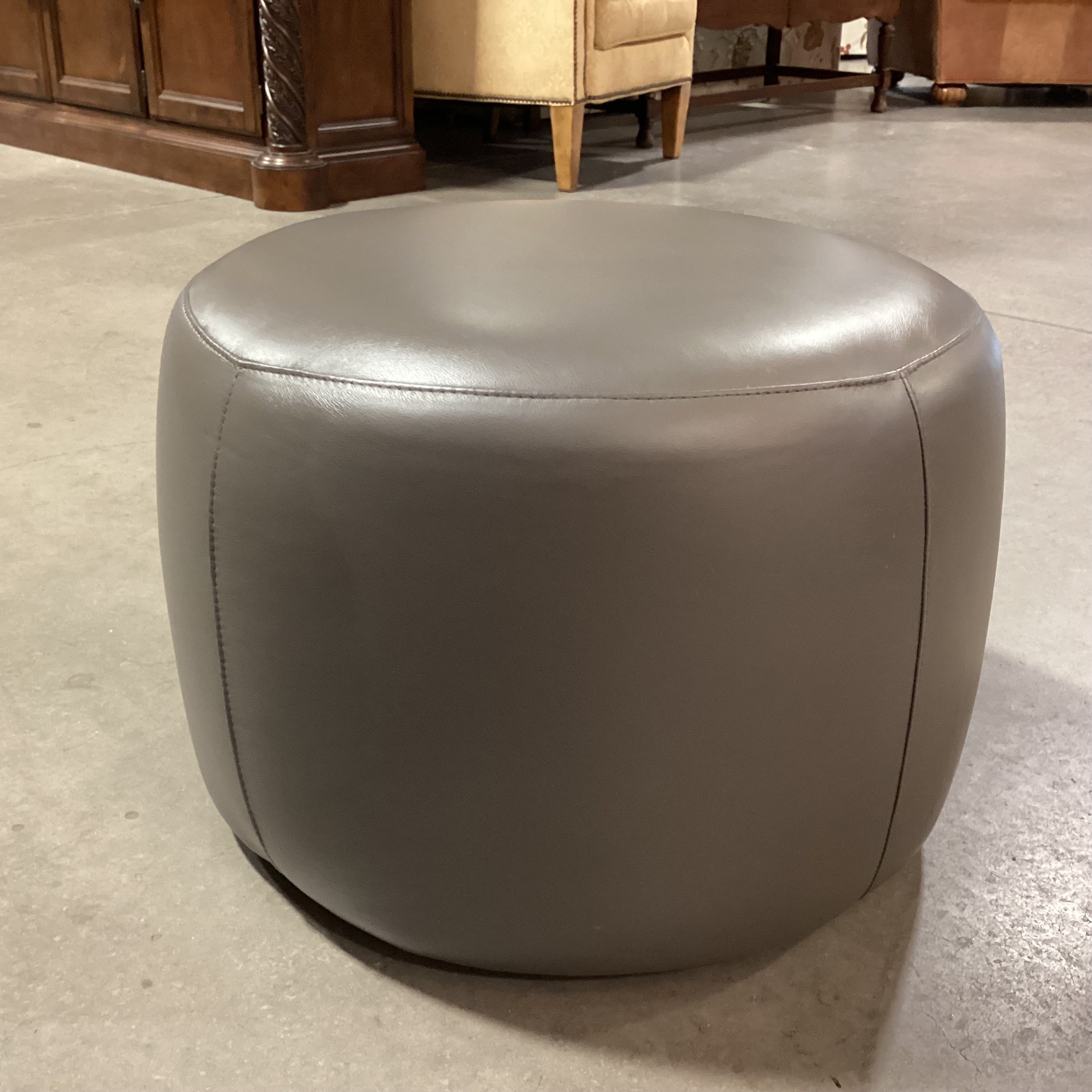 American Leather Room & Board Round on Casters Grey Leather Ottoman 22" DIameter x 16"