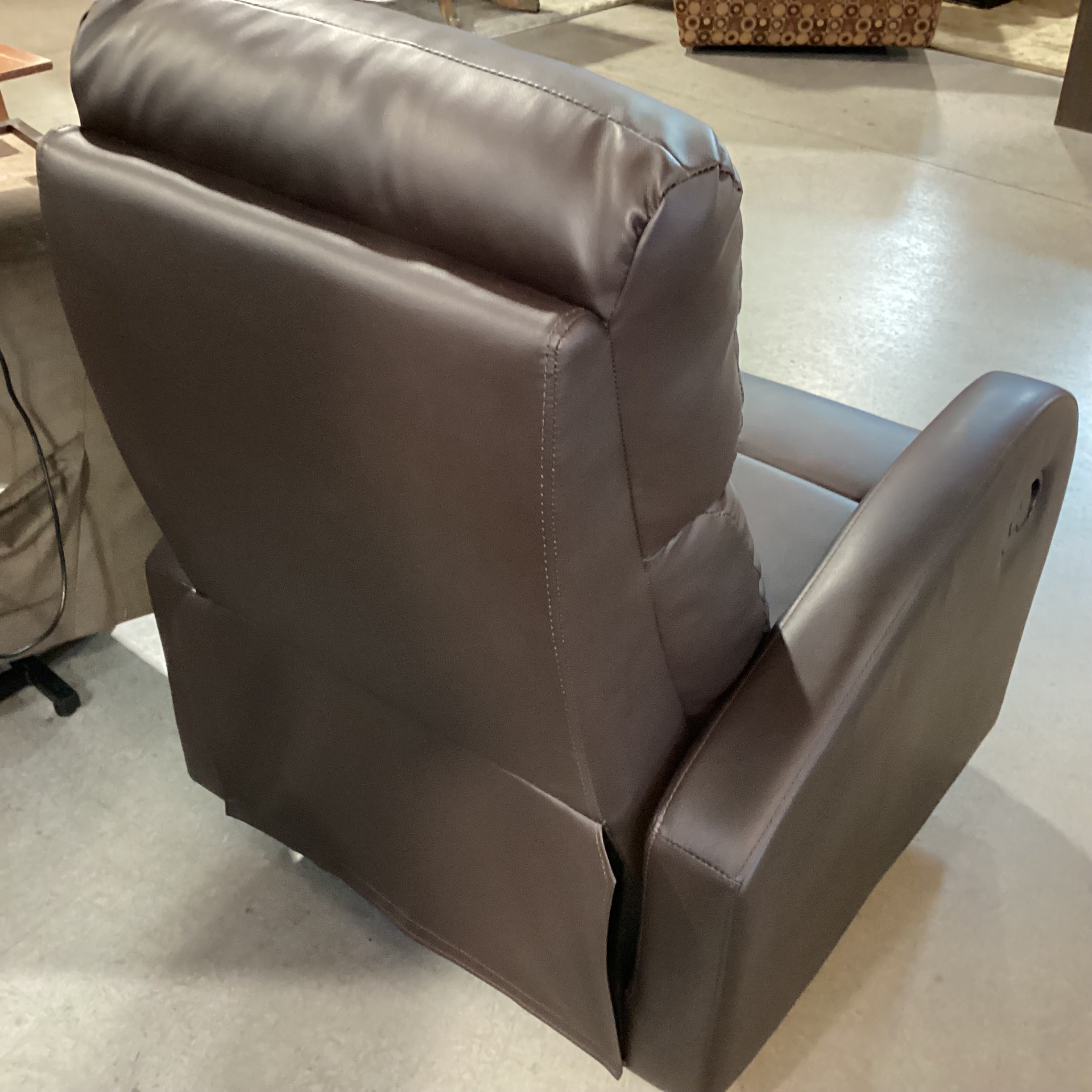 Faux Leather Manual Recliner Chair 29"x 34" to 50"x 41"