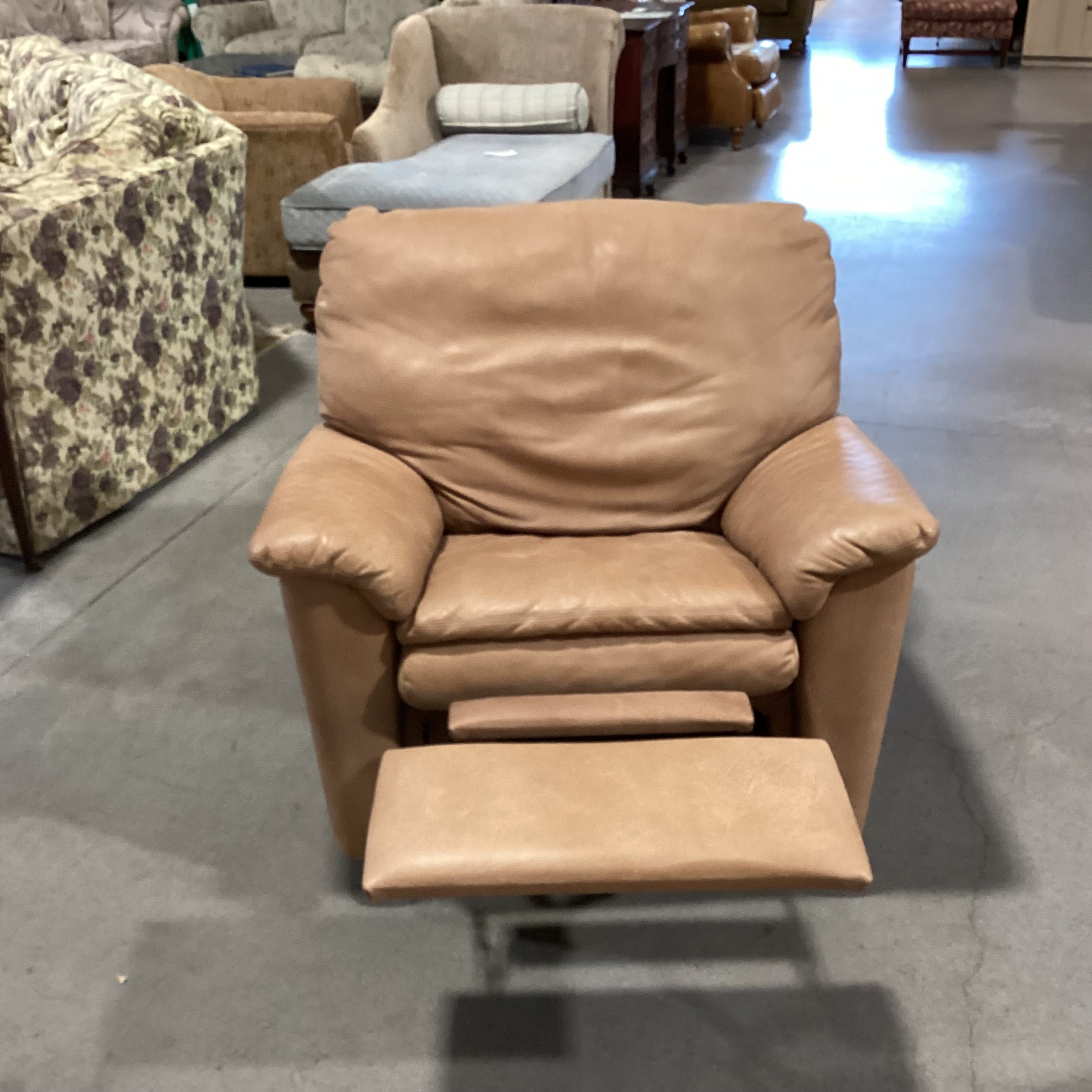 American Leather Furniture Tan Butter Like Leather Oversized Swivel Recliner Chair 40"x 38"x 31"
