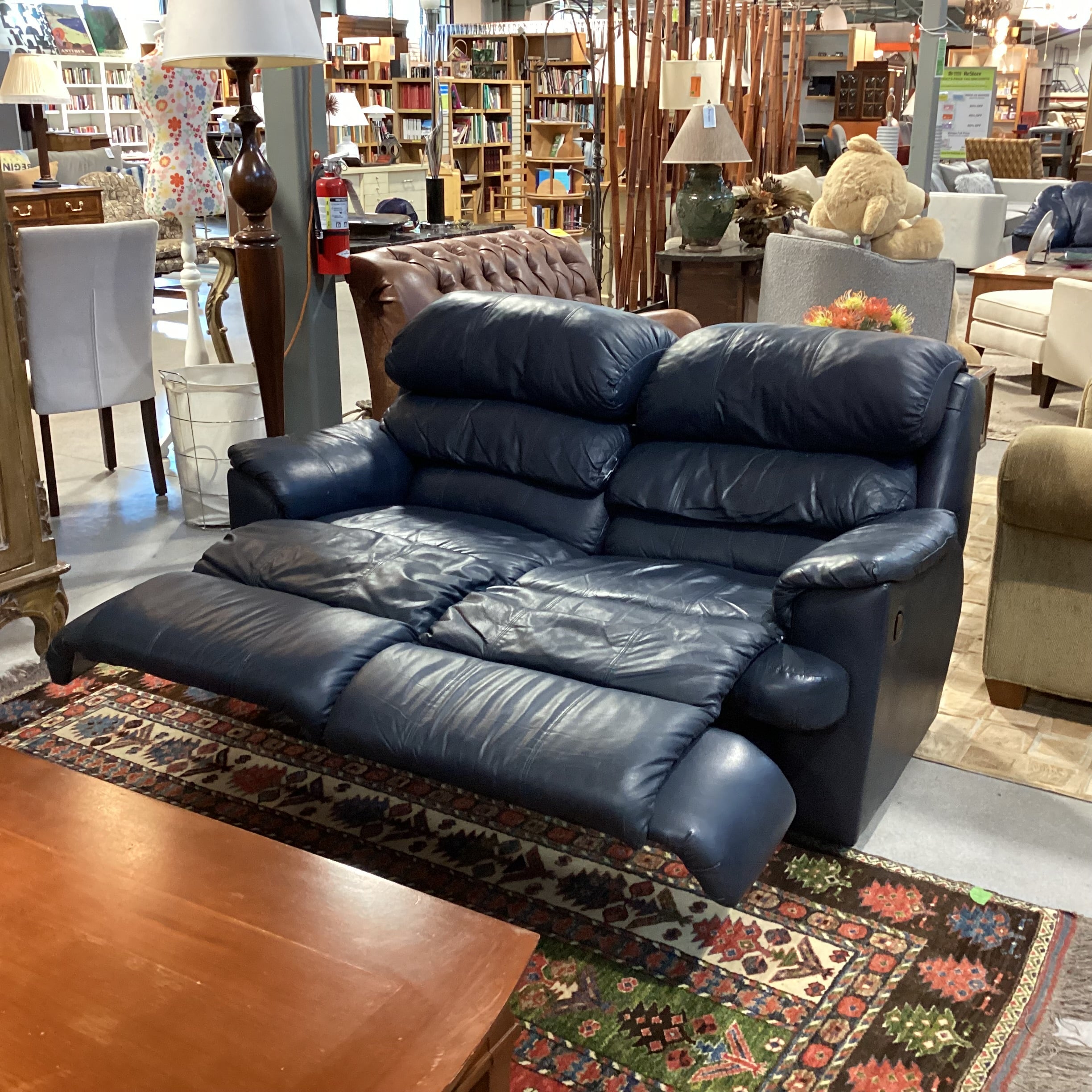 Navy Leather Double Recliner Loveseat Sofa 64"x 40"x 37"