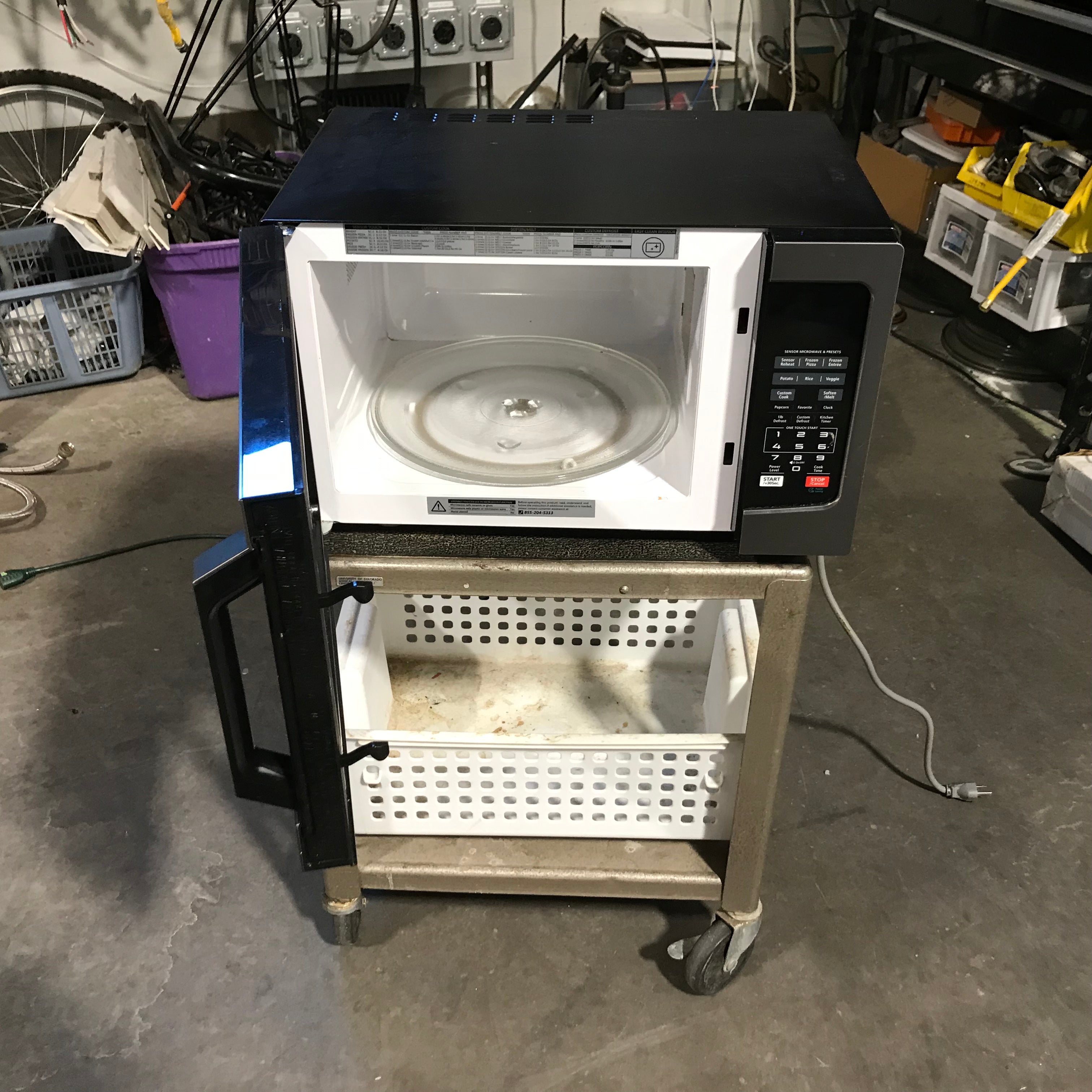 Toshiba Stainless Steel Countertop Microwave 20.5"x 16"x 12.5"