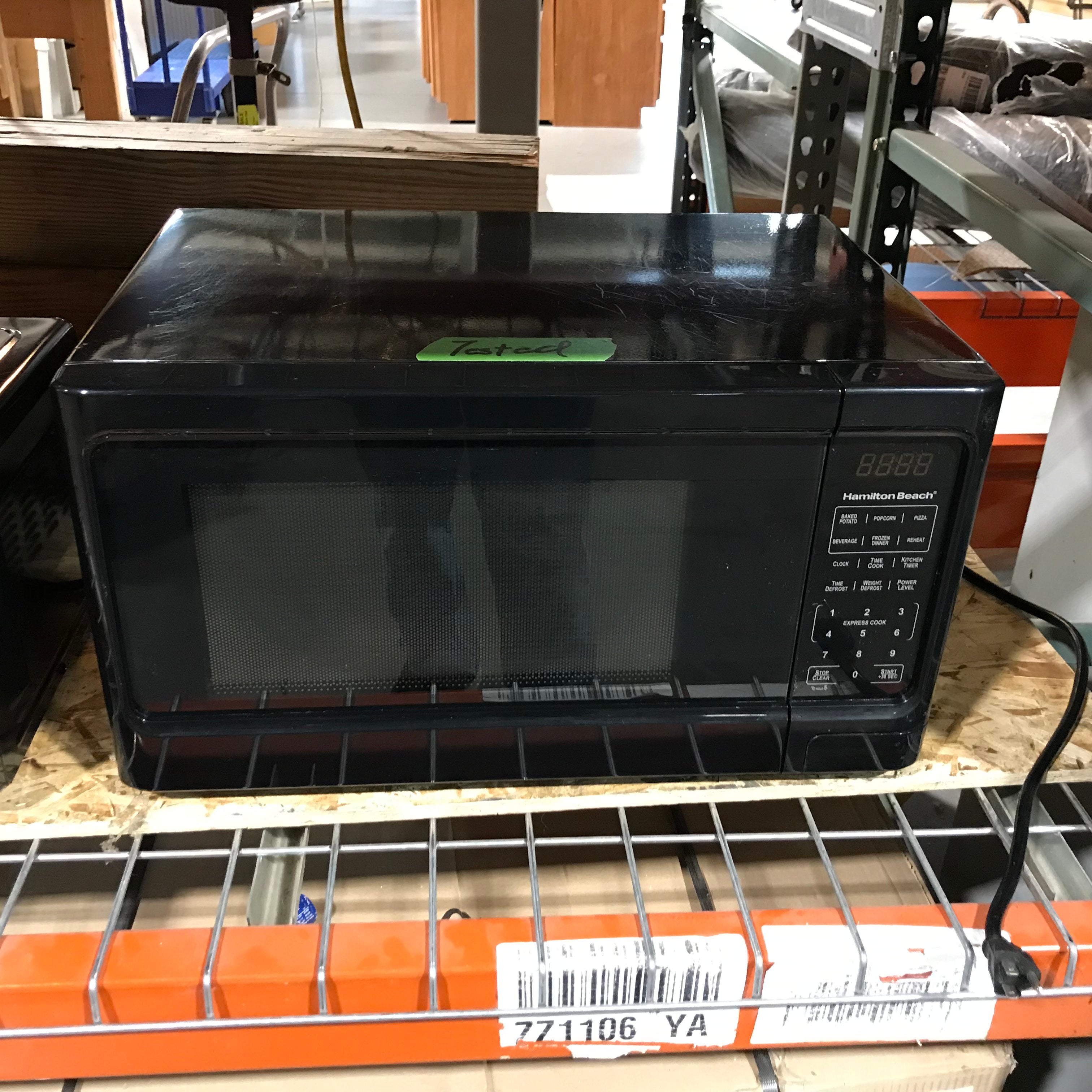 Hamilton Beach Black Countertop 1000-Watts Microwave 21"x 16"x 12"
