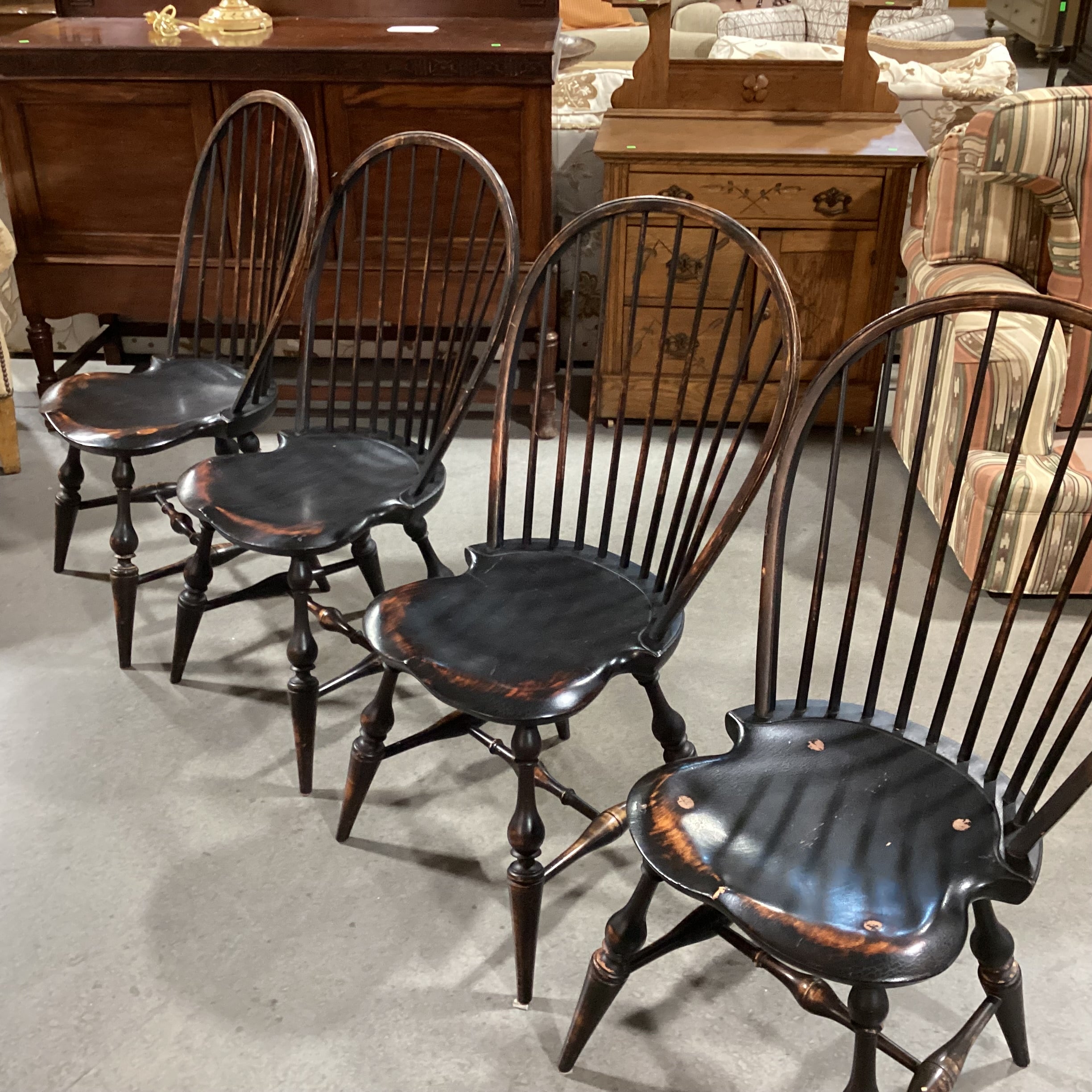 SET of 6 D. R. Dimes Vintage Black Antiqued Crackle Finish Windsor Style Dining Chairs 26"x 22"x 42"