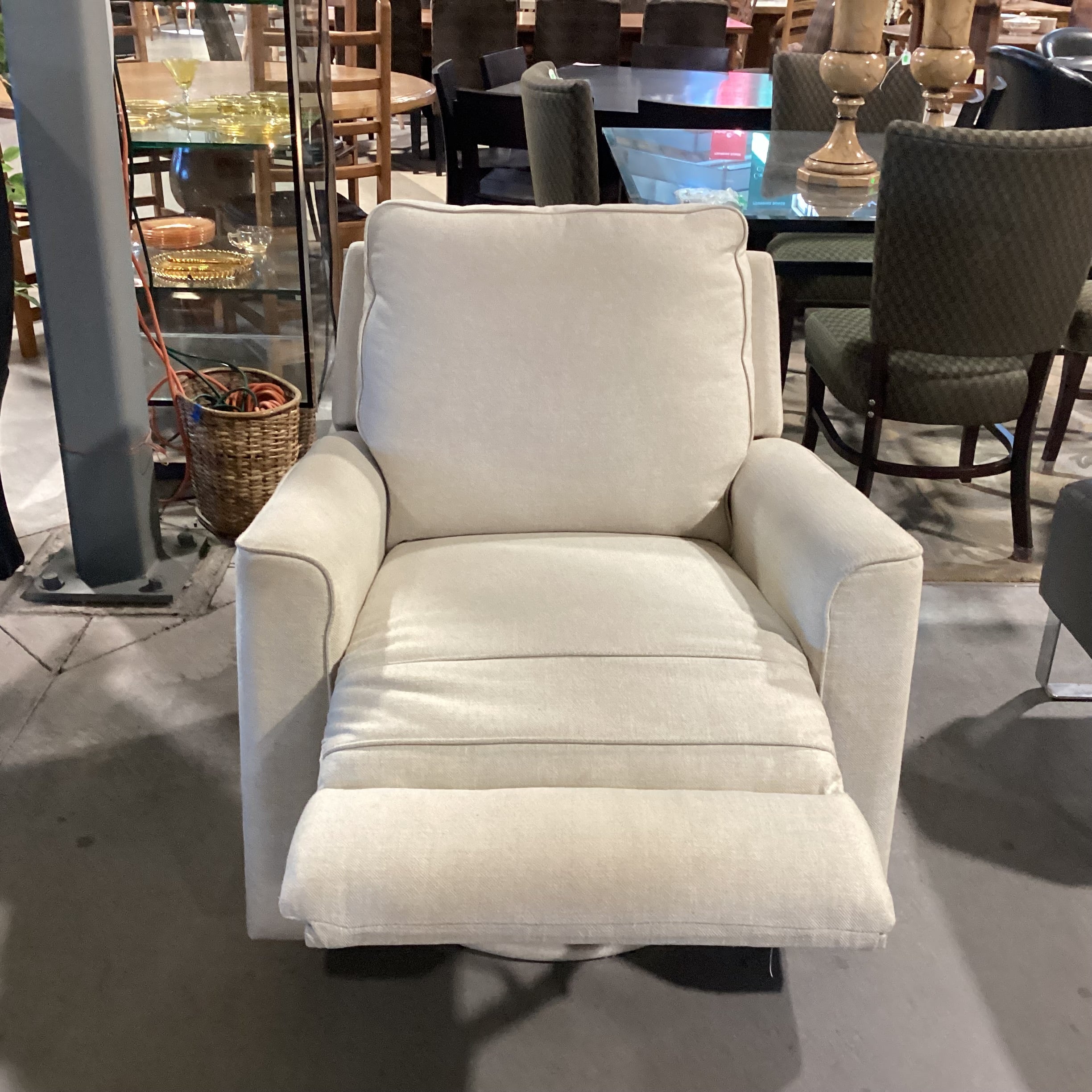 Cream Woven Swivel Recliner Chair 32"x 33" to 62"x 39"