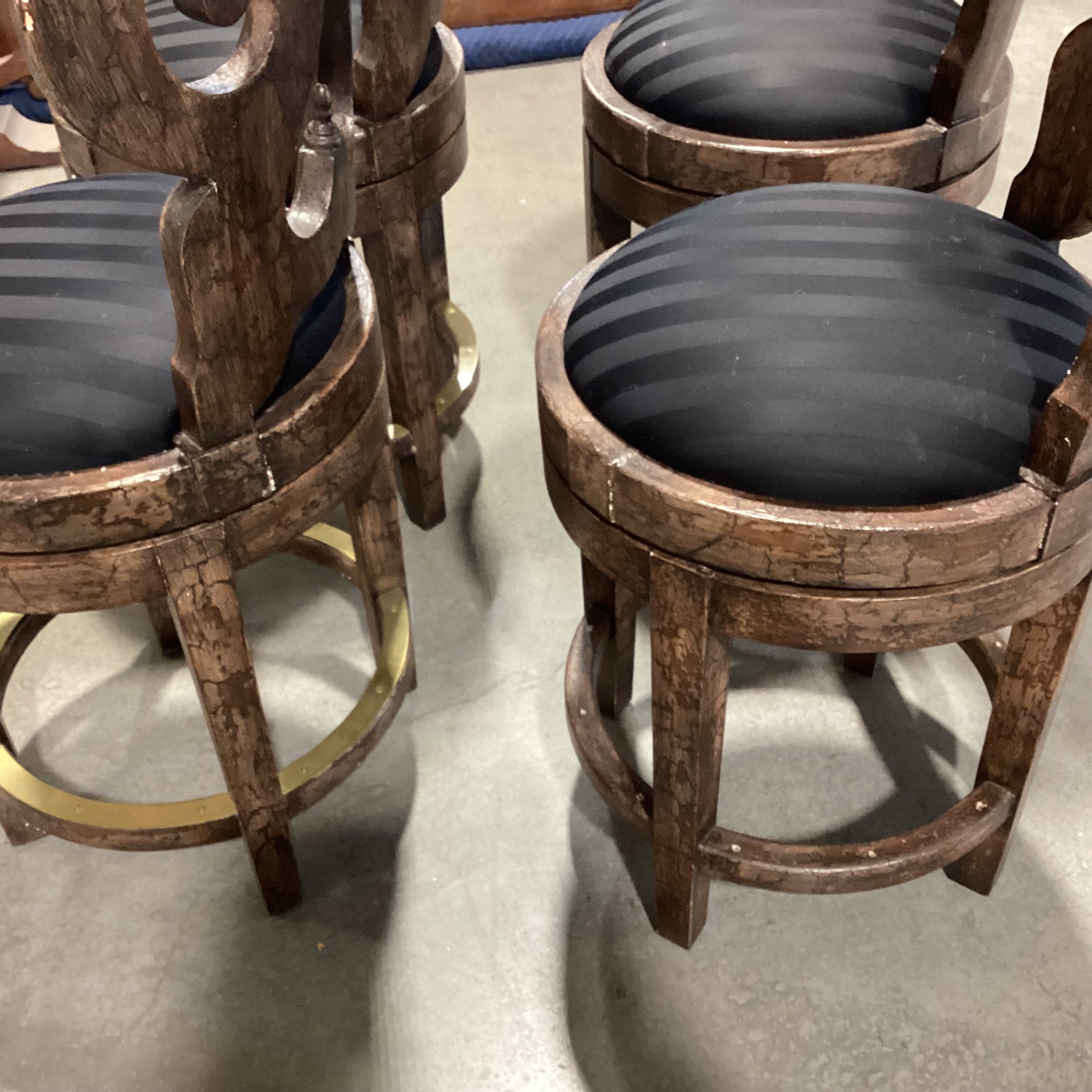 SET of 4 Carved Scroll Back Textured Crackle  Finish & Black Seat Swivel Barstools 25"