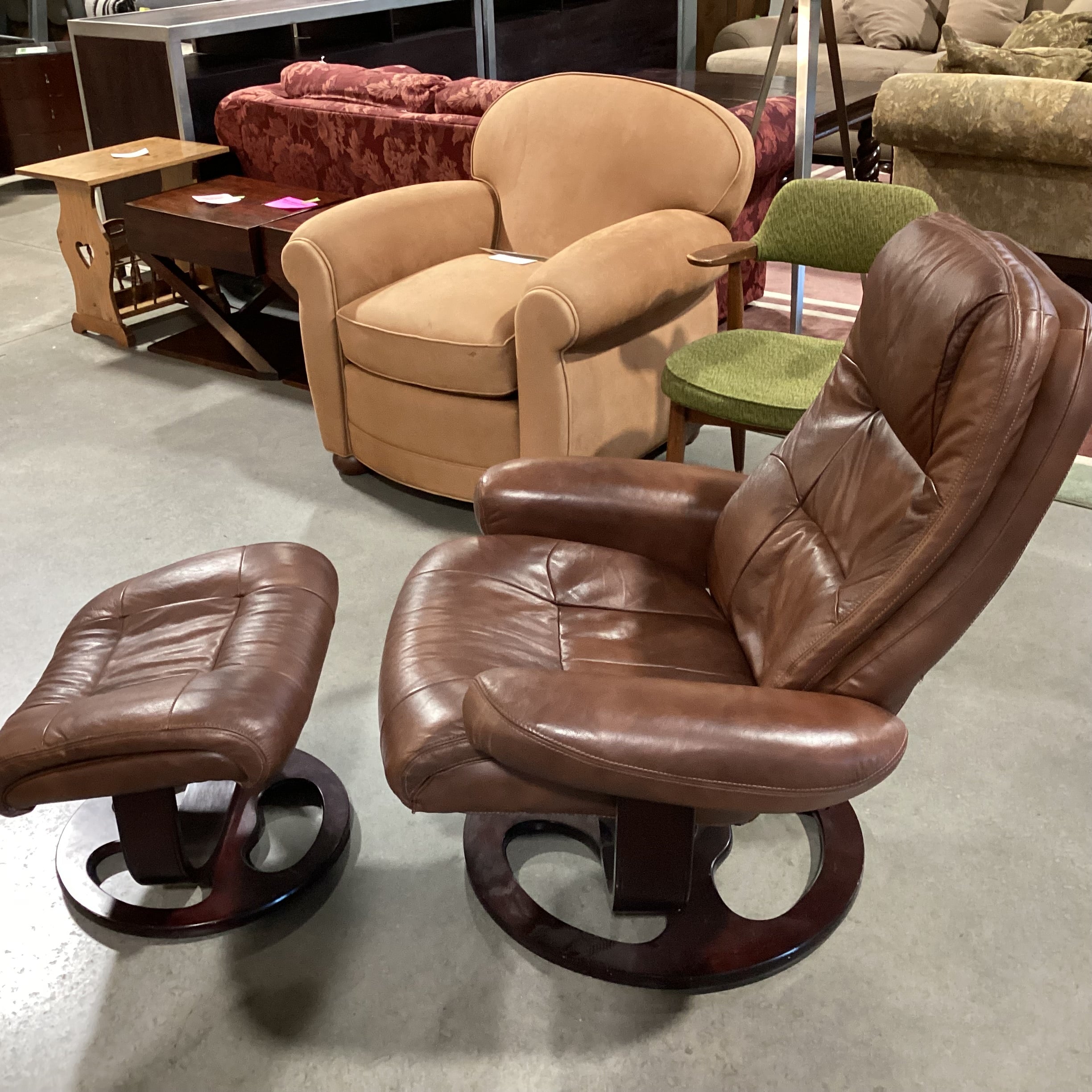 Lane Furniture Brown Leather with Ottoman Lounge Chair 34"x 36"x 39"