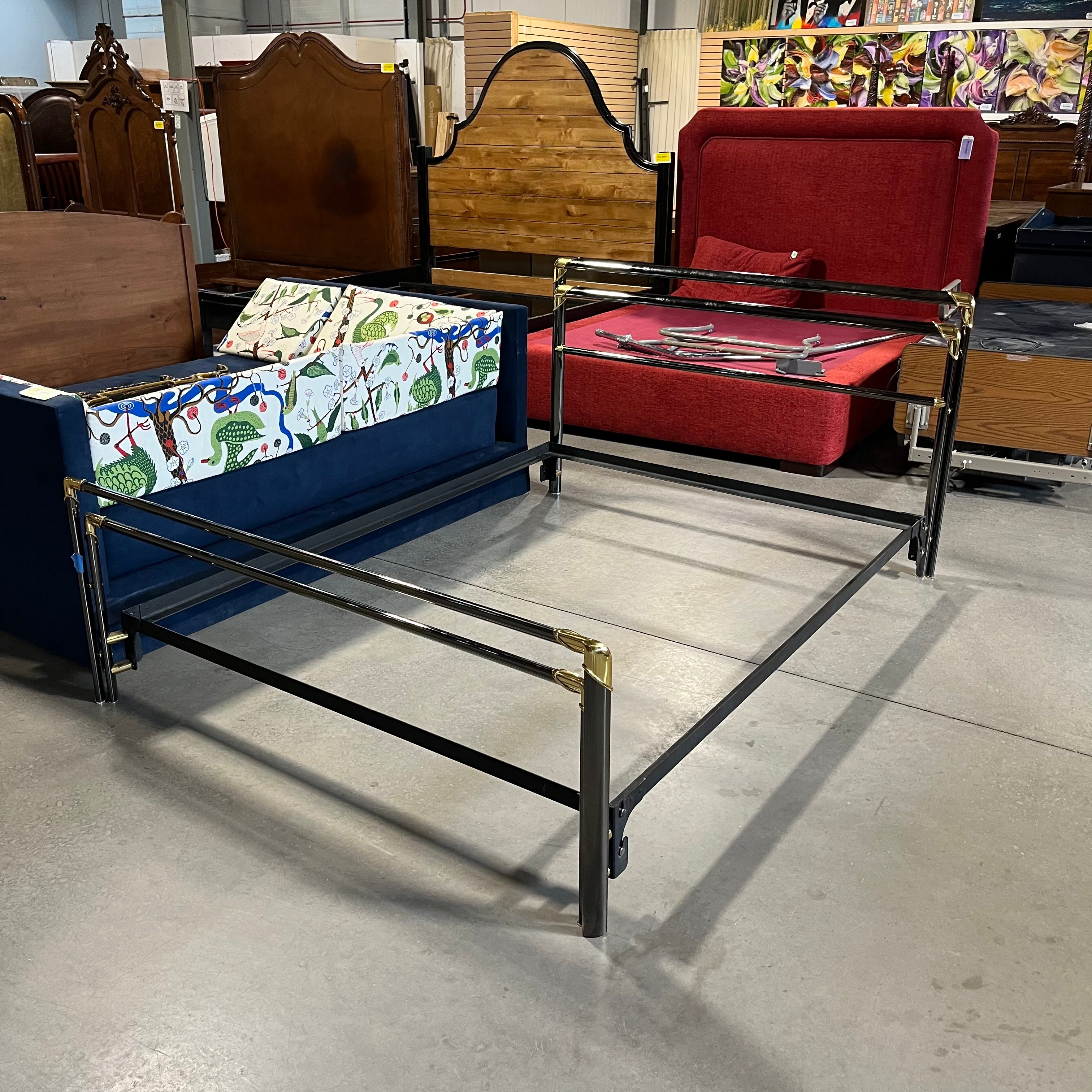 Queen Metal Bed Set With Brass Accents 64"x 89"x 38"