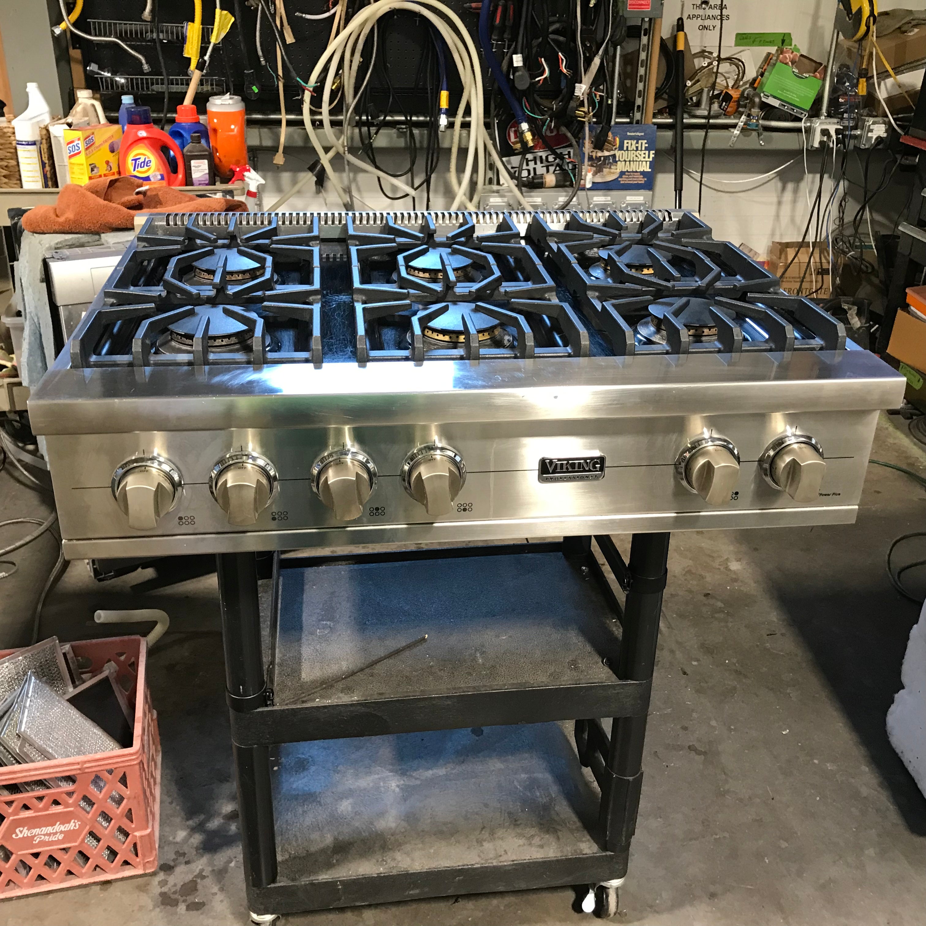 Viking 36" Stainless Steel 6 Burner Gas Cook-Top 26"x 28"x 8"