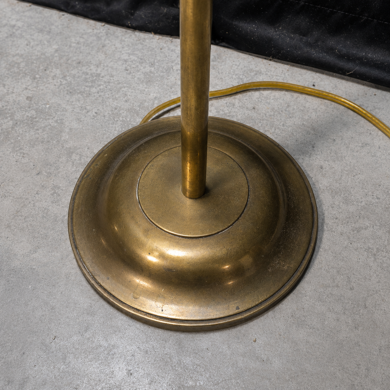 Vintage Brass Floor Lamp with Natrual Linen Drum Shade Floor Lamp