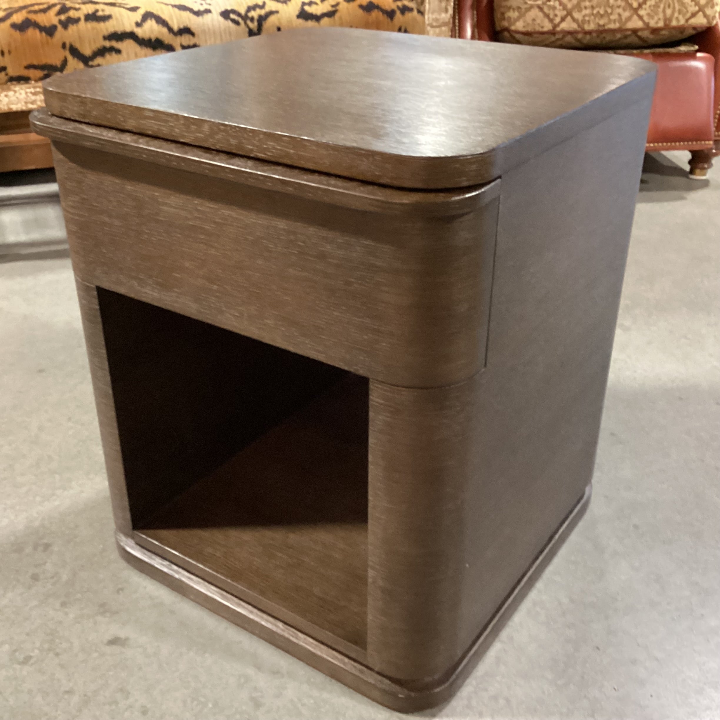 Restoration Hardware Contemporary Dark Finish Oak 1 Drawer with Cubby End Table 20"x 21"x 24.5"