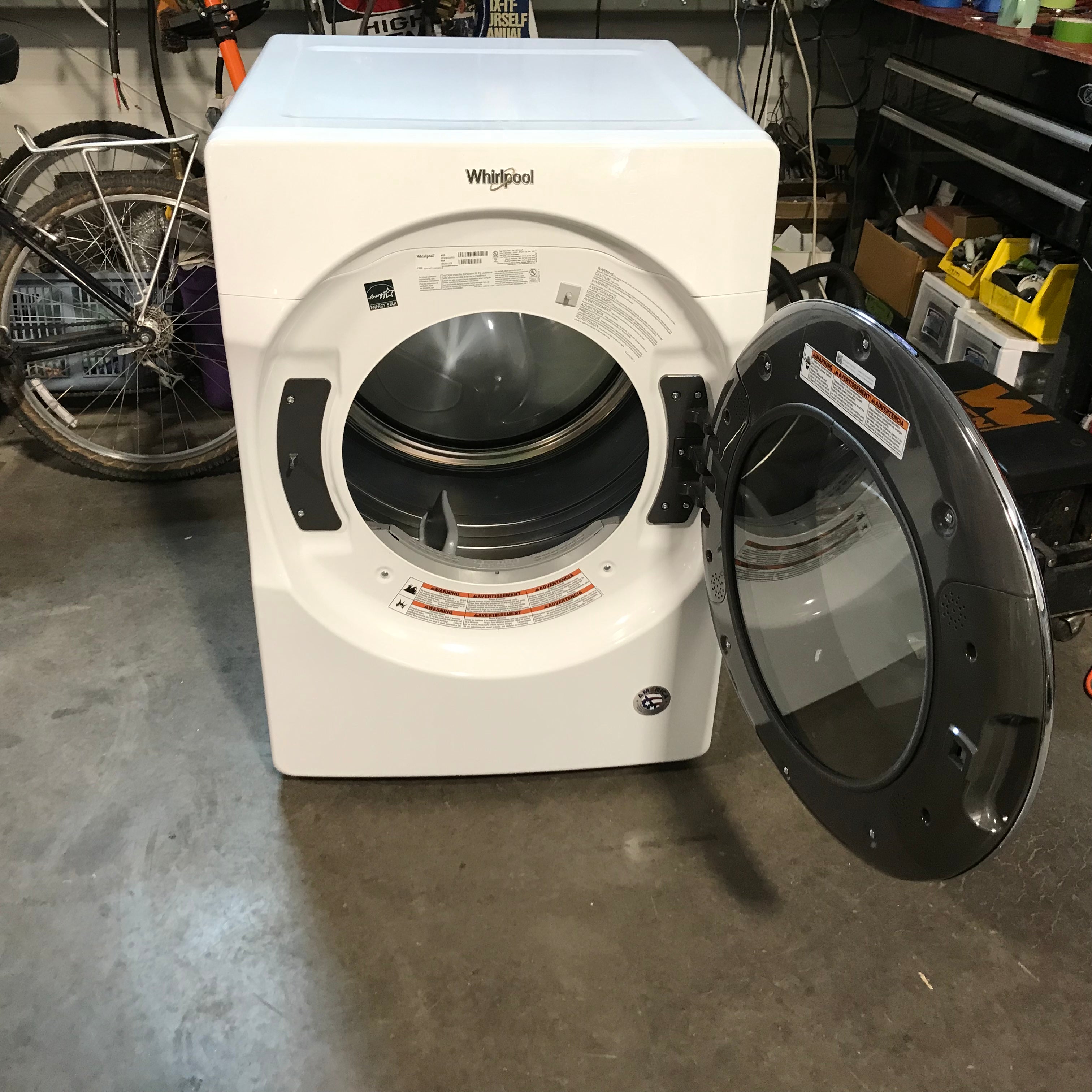 Whirlpool White Front Load Gas Dryer 27"x 29"x 39"