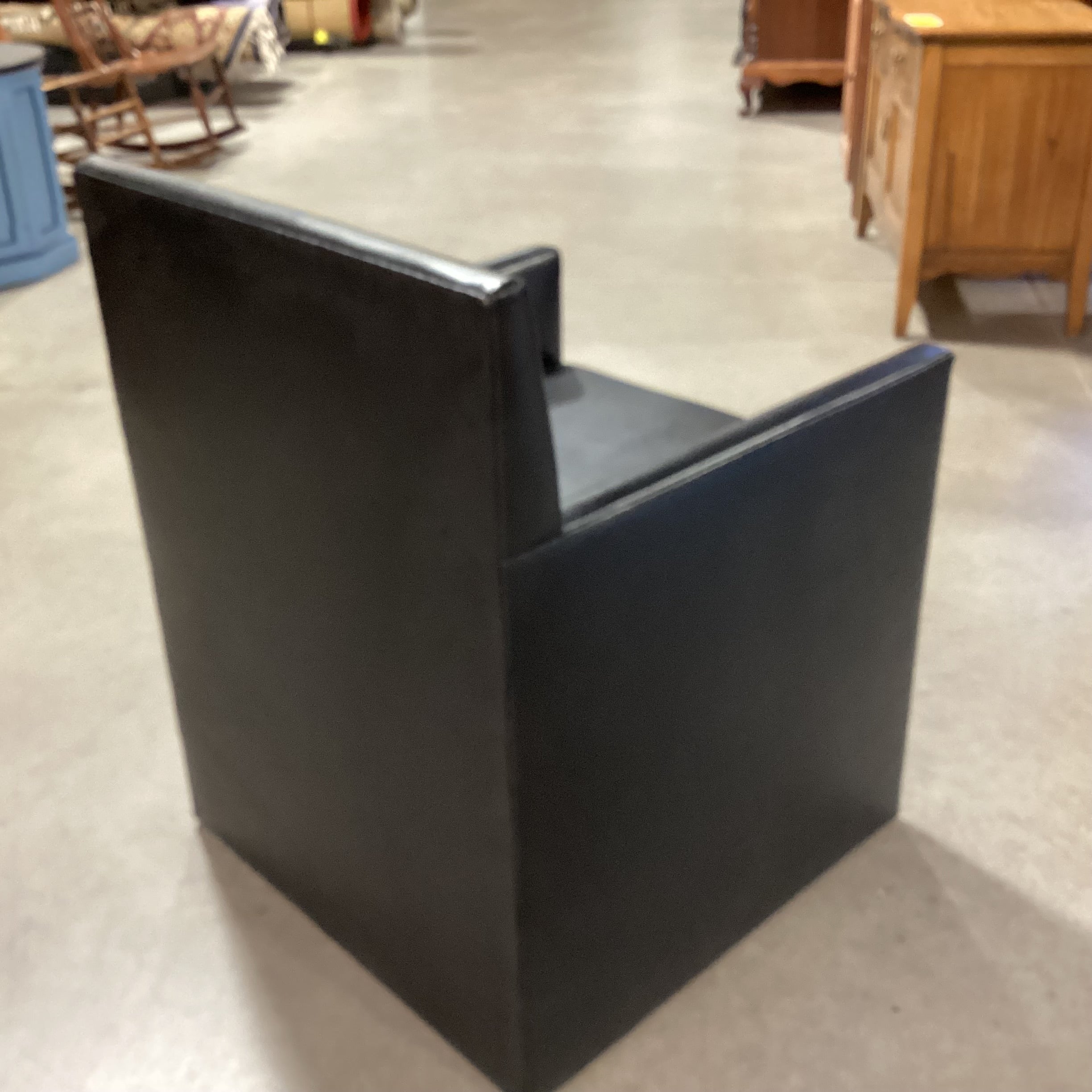 Black Leather Modern Box Style Chair 25"x 24"x 32"