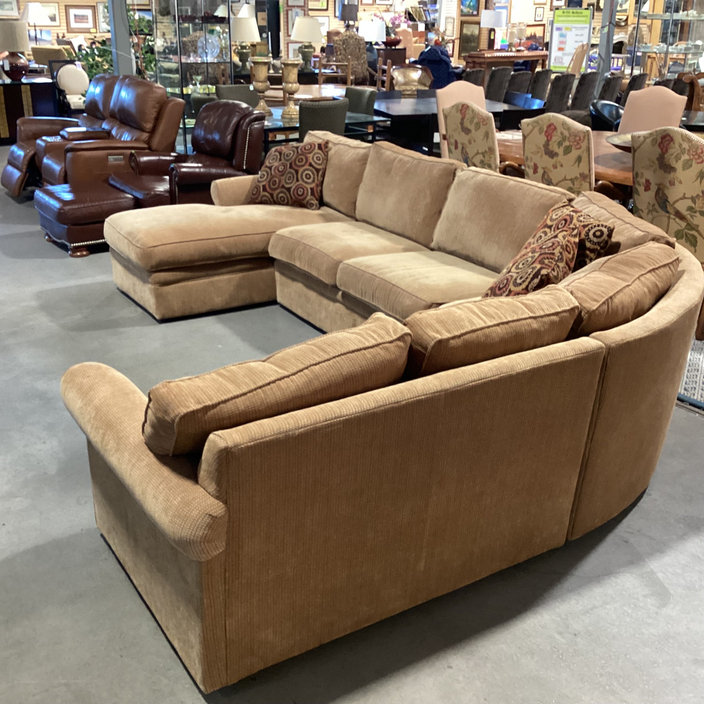 Rowe Furniture Tan Woven 4 Piece with Chaise Sectional 42"x 108"x 70"x 40"x 31"