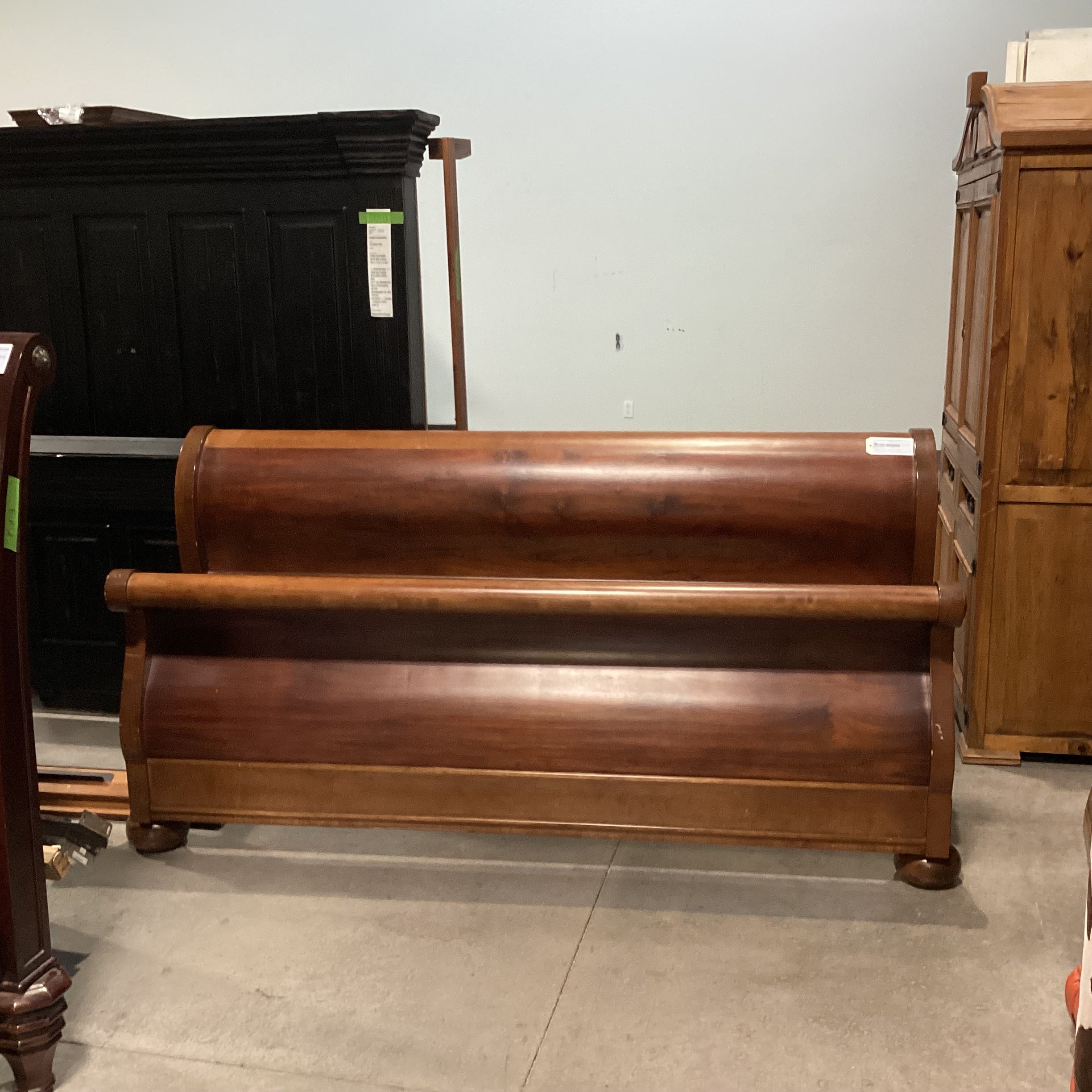 KING Sleigh Style Solid Wood Bed Set 83.5"x 90"x 42"