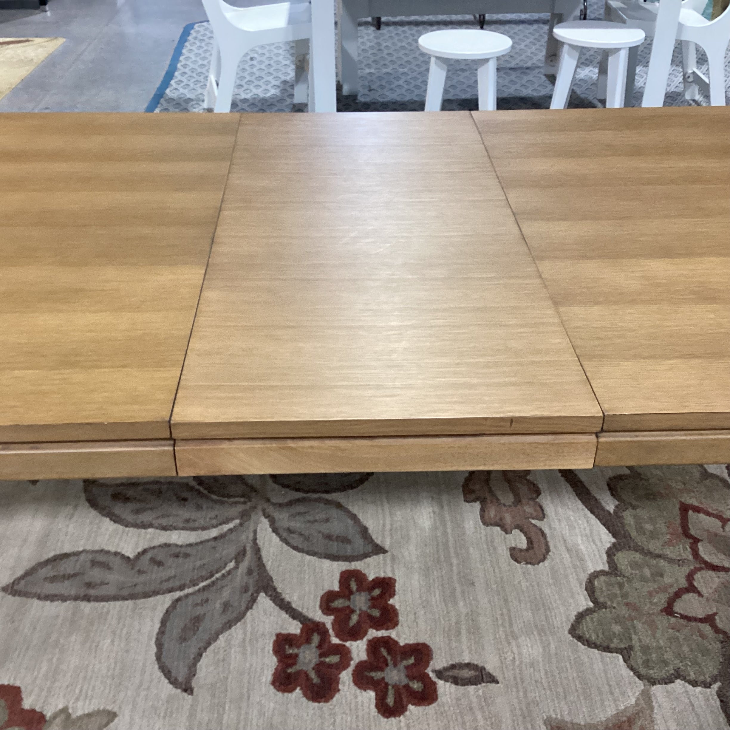 Legacy Classic Furniture Light Finish Oak Veneer Gold Tone Metal 1 Leaf Dining Table 72" to 90"x 40"x 30"