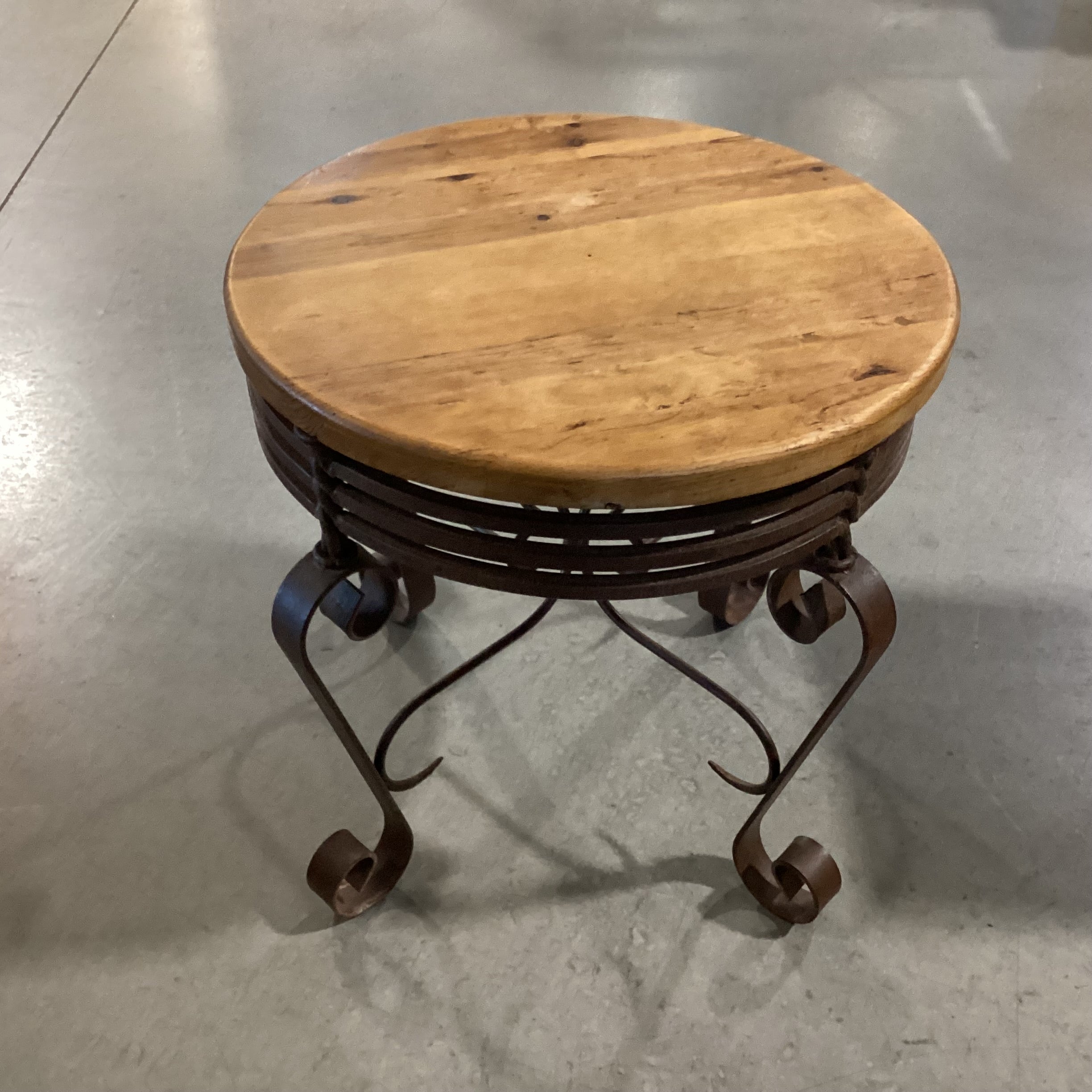 Rustic Wrought Iron & Wood Round End Table 24" Diameter x 22"