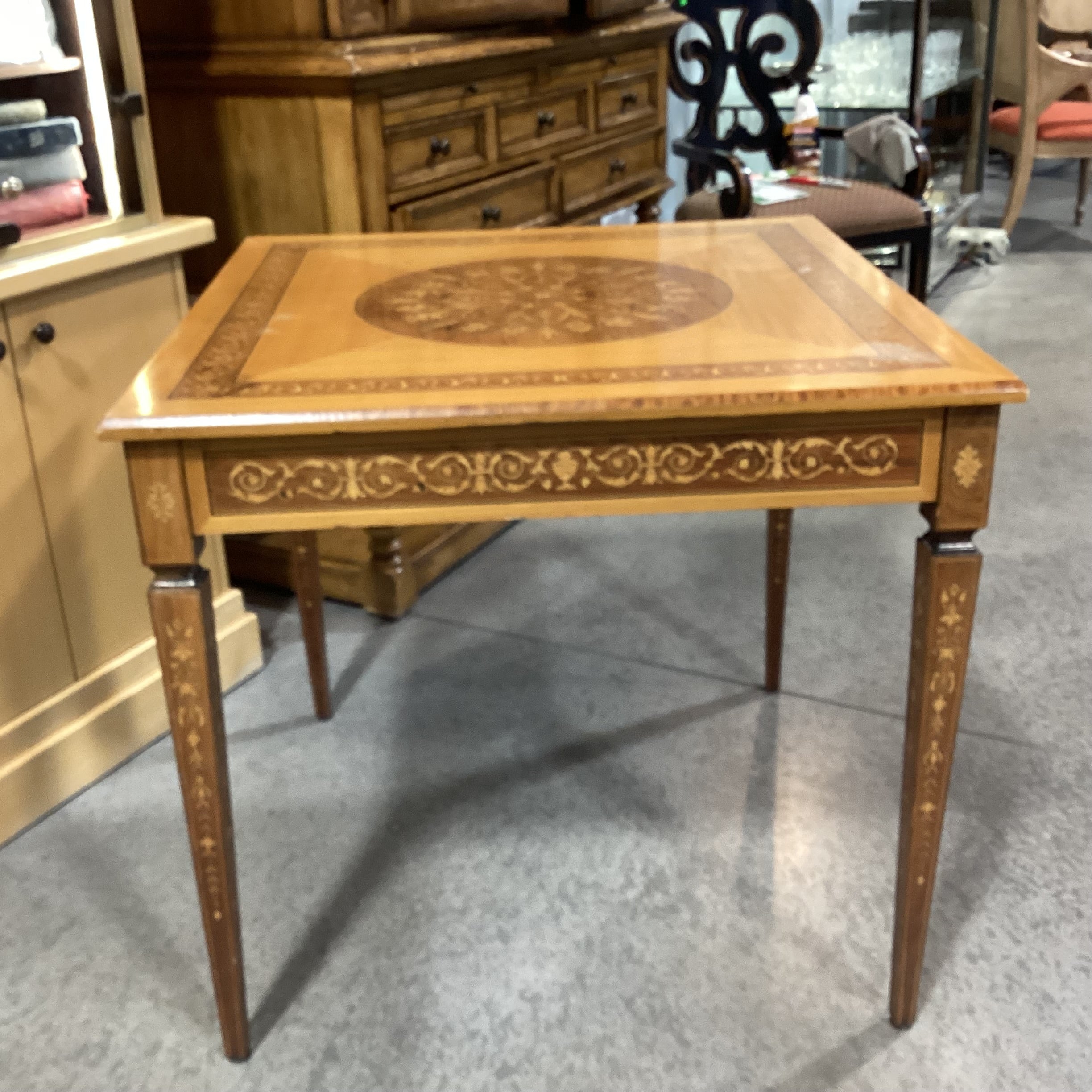 Vintage Ornate Inlay Veneer Accent Table 32"x 32"x 30"