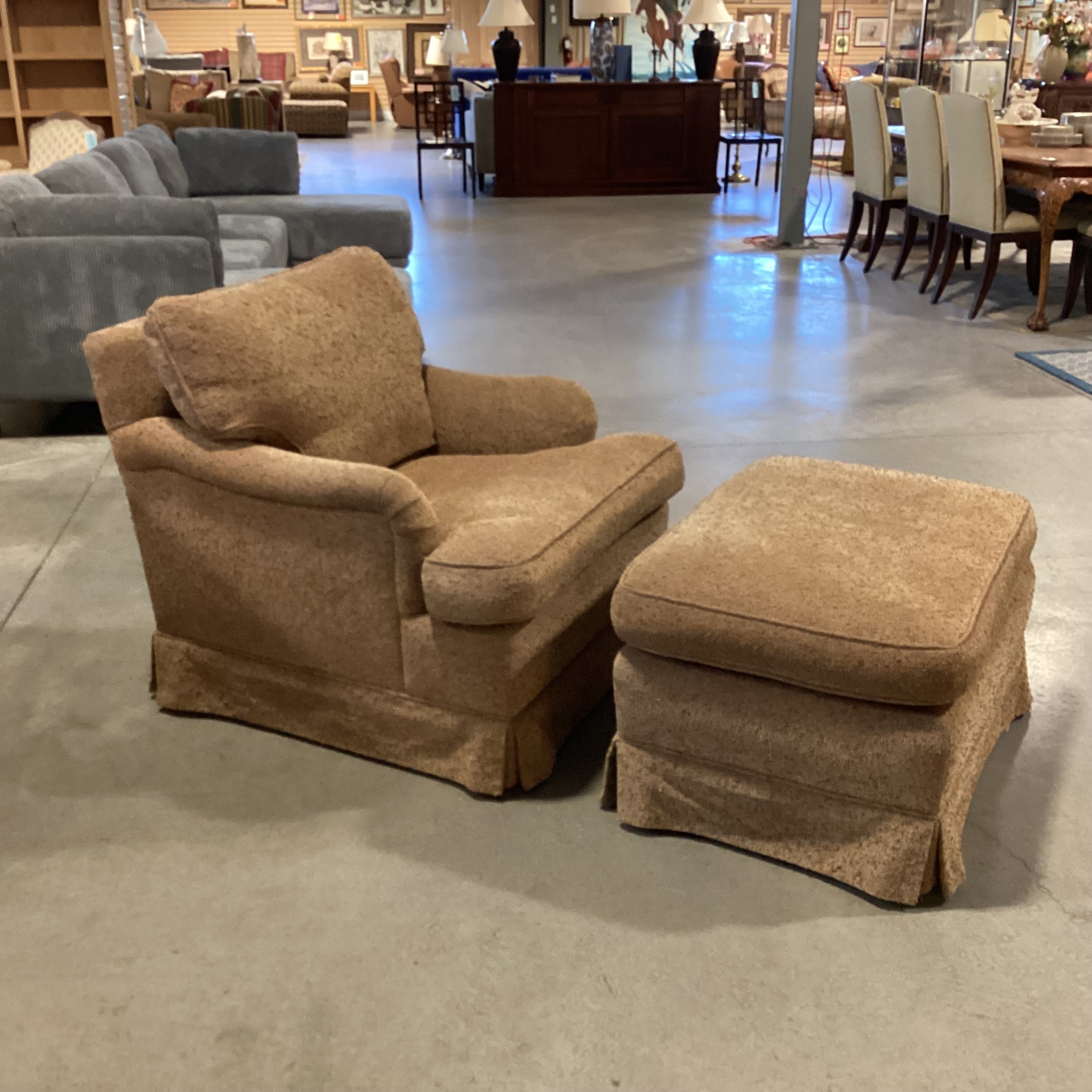 Brown Nubbed Woven With Ottoman Chair 35"x 38"x 32"