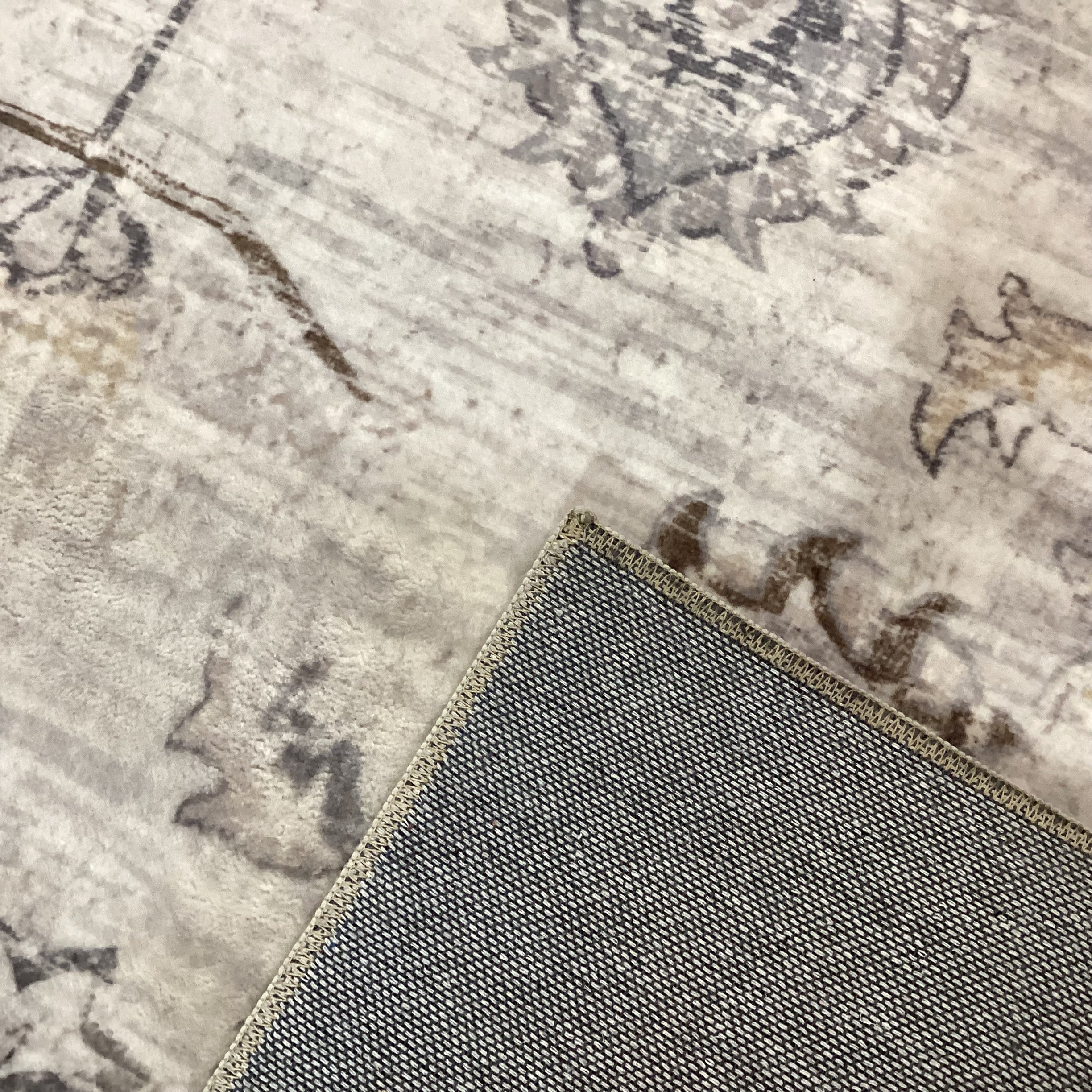 Persian Blooms Ultra Soft Faux Fur Ivory Grey & Taupe Rug 7'3"x 9'10"