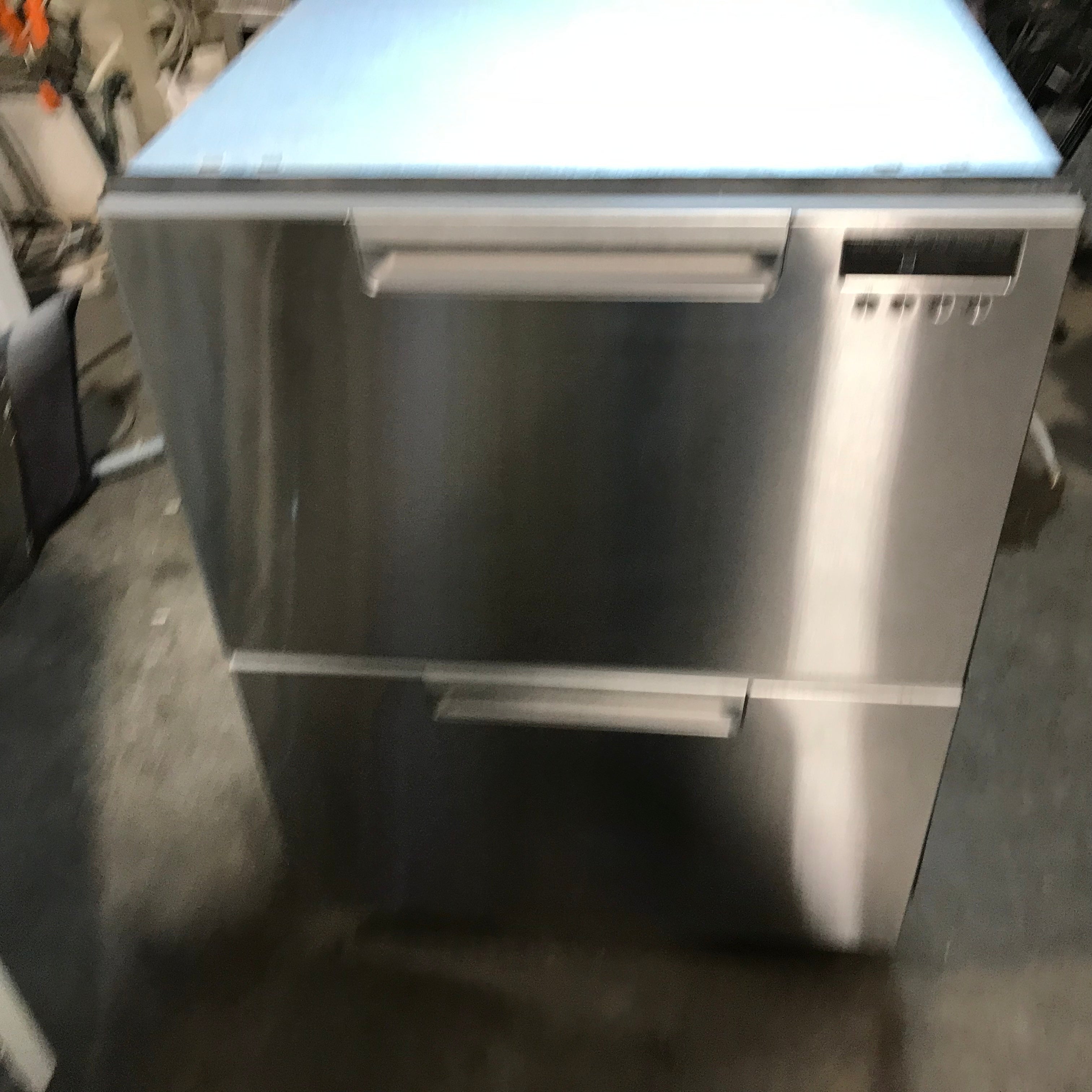 Fisher Paykel Stainless Steel Double Draw Dish Washer 24"x 22.5"x 32.5"