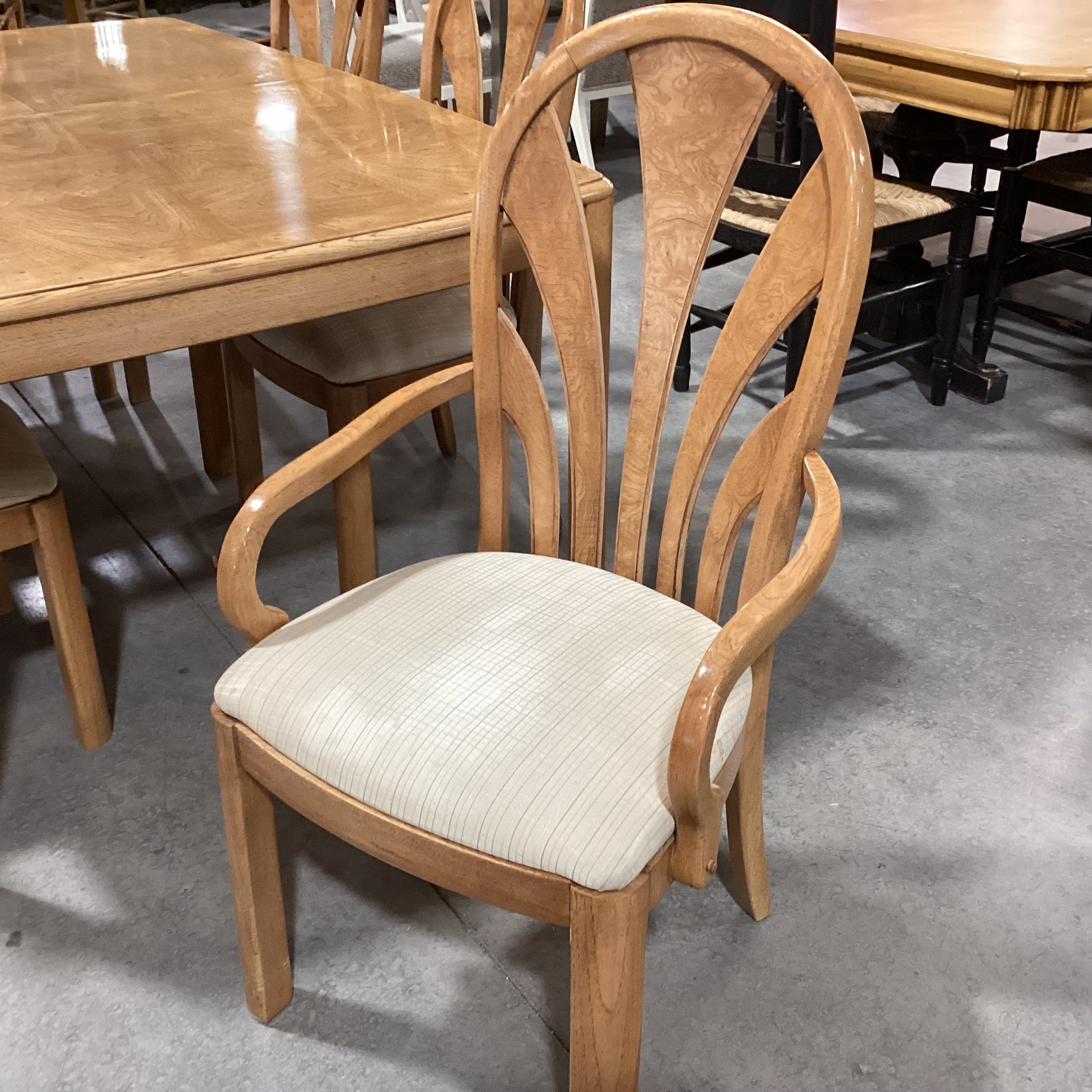 Vintage Thomasville Light Finish Wood & Veneer 1 Leaf Table with 6 Chairs Dining Set 68" to 80"x 44"x 30"