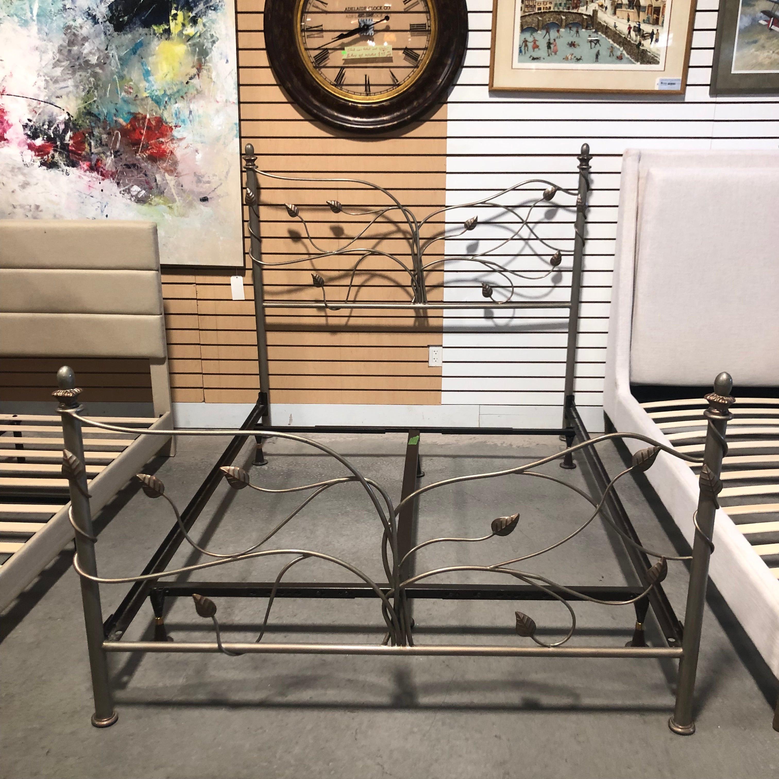 Queen Metal Bed Set With Leaf Accents 61"x 85"x 56"