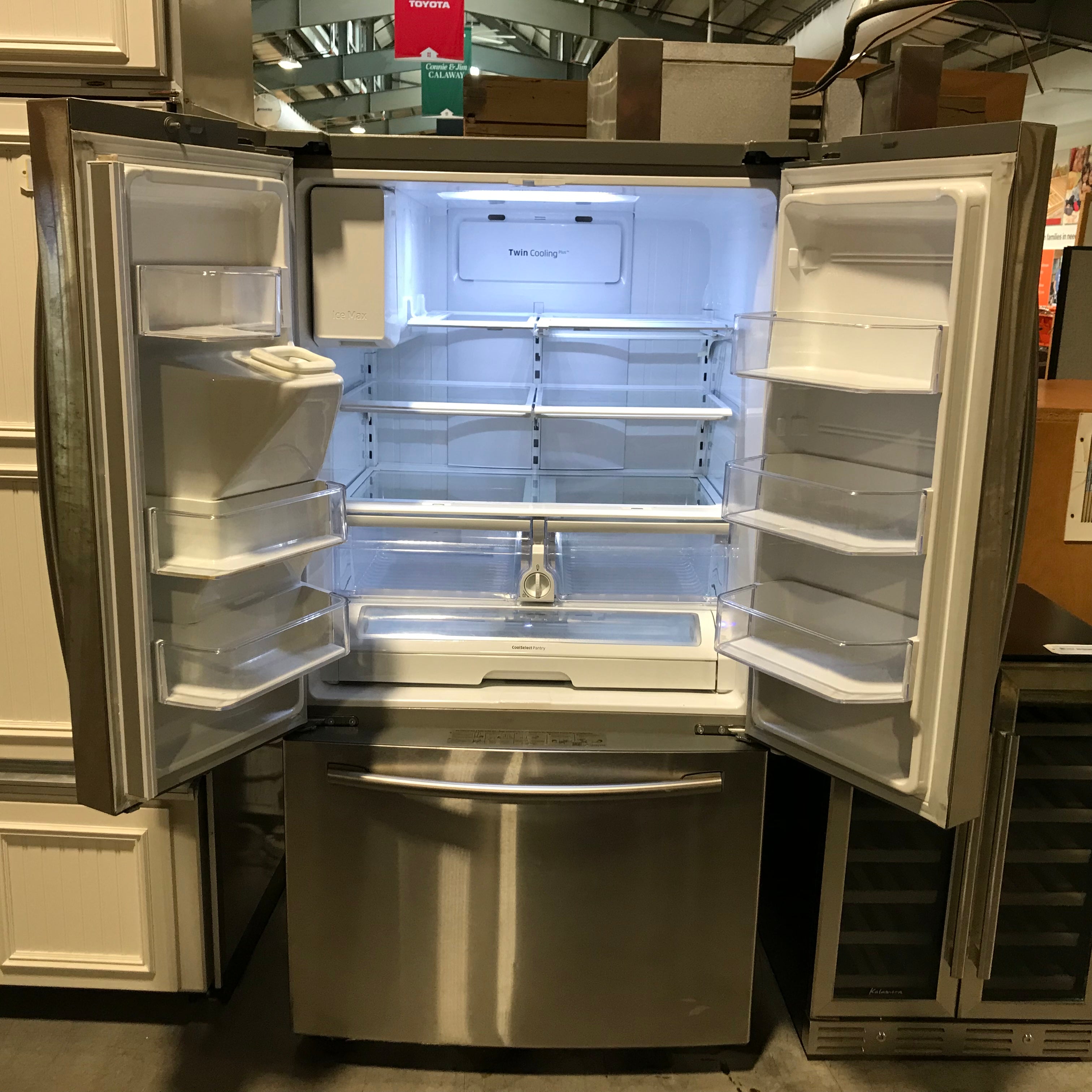 Samsung 36" Stainless Steel, French Doors, Bottom Freezer Refrigerator 36"x 32"x 70"