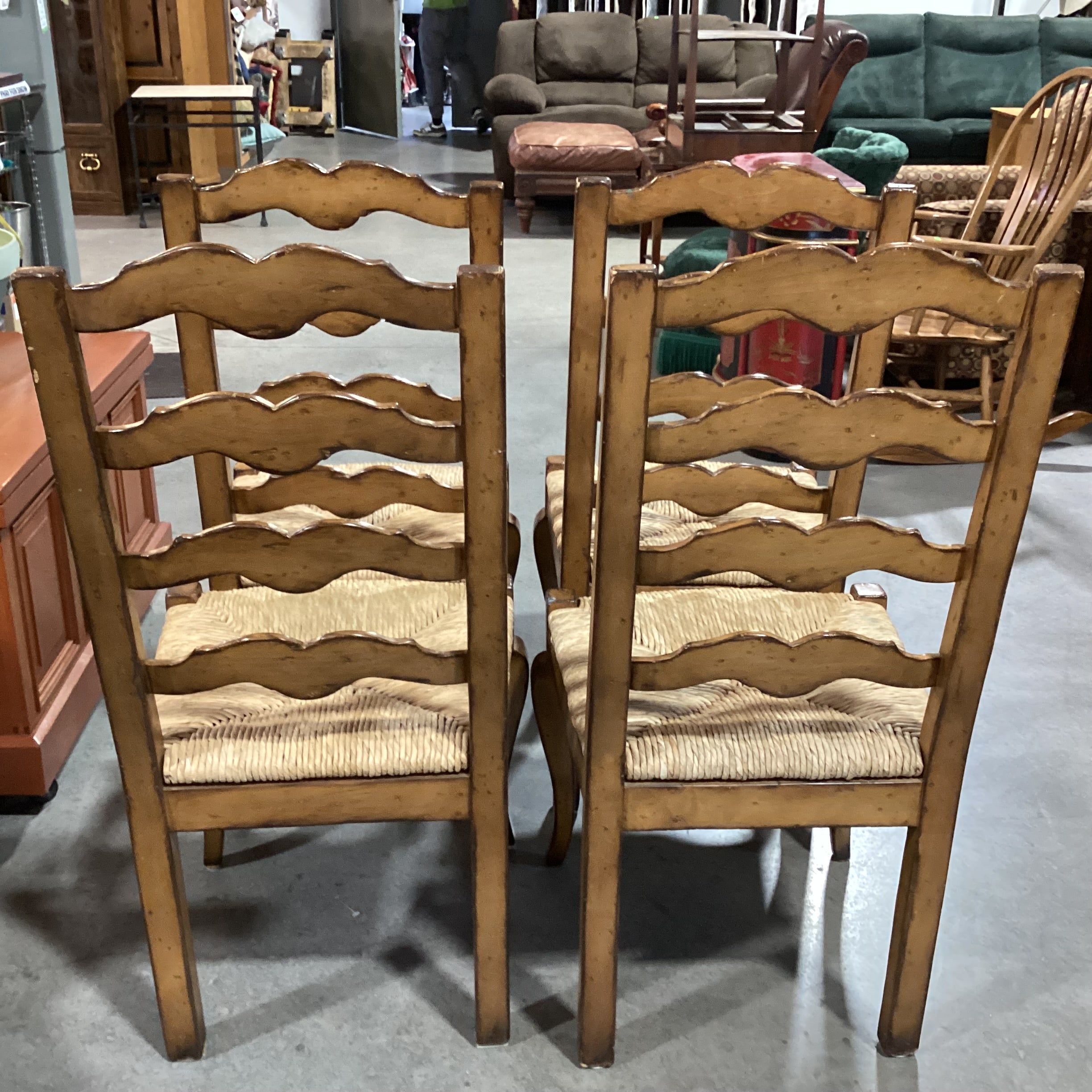 Set of 4 Antiqued Finish Carved Wood Ladder Back & Rush Seat Dining Chairs