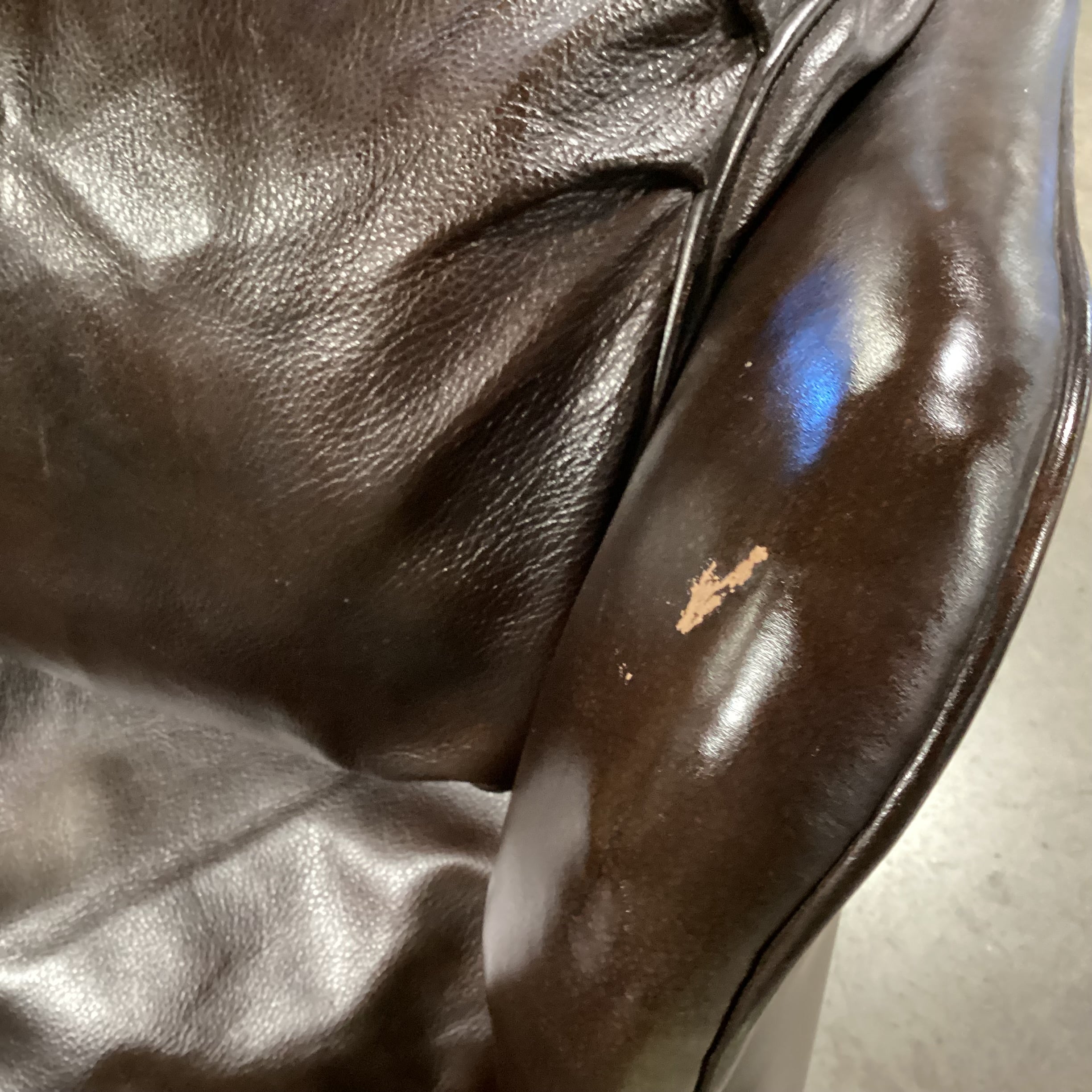 Bradington Young Leather Nailhead Claw & Ball Feet Winged Recliner Chair 34"x 38" to 68"x 40"