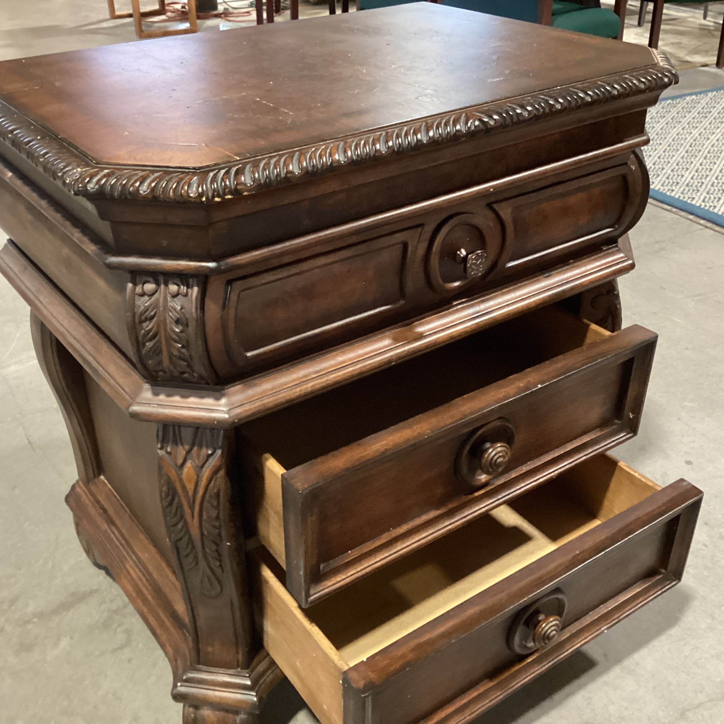 TS Berry Ornate Carved Wood & Veneer 3 Drawer Nightstand 32"x 22"x 33"