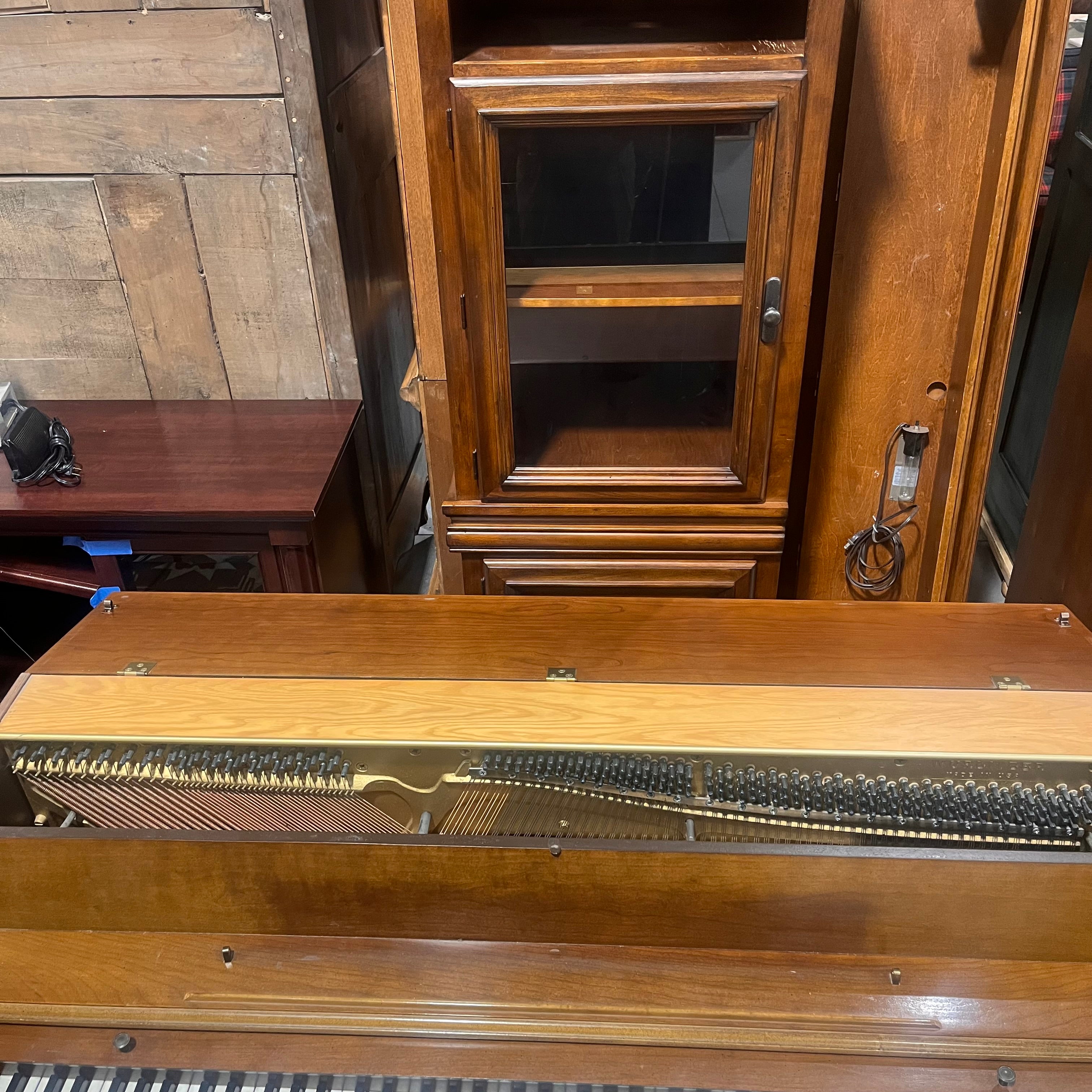 Wurlitzer 2116 Spinet Piano