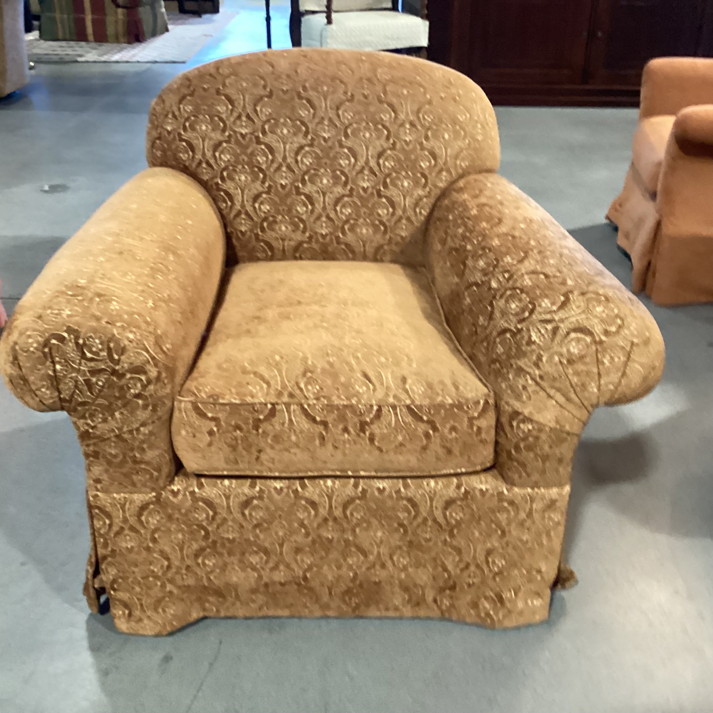 JJ Custom Butterscotch & Gold Design Upholstered Chair 40"x 38"x 34"