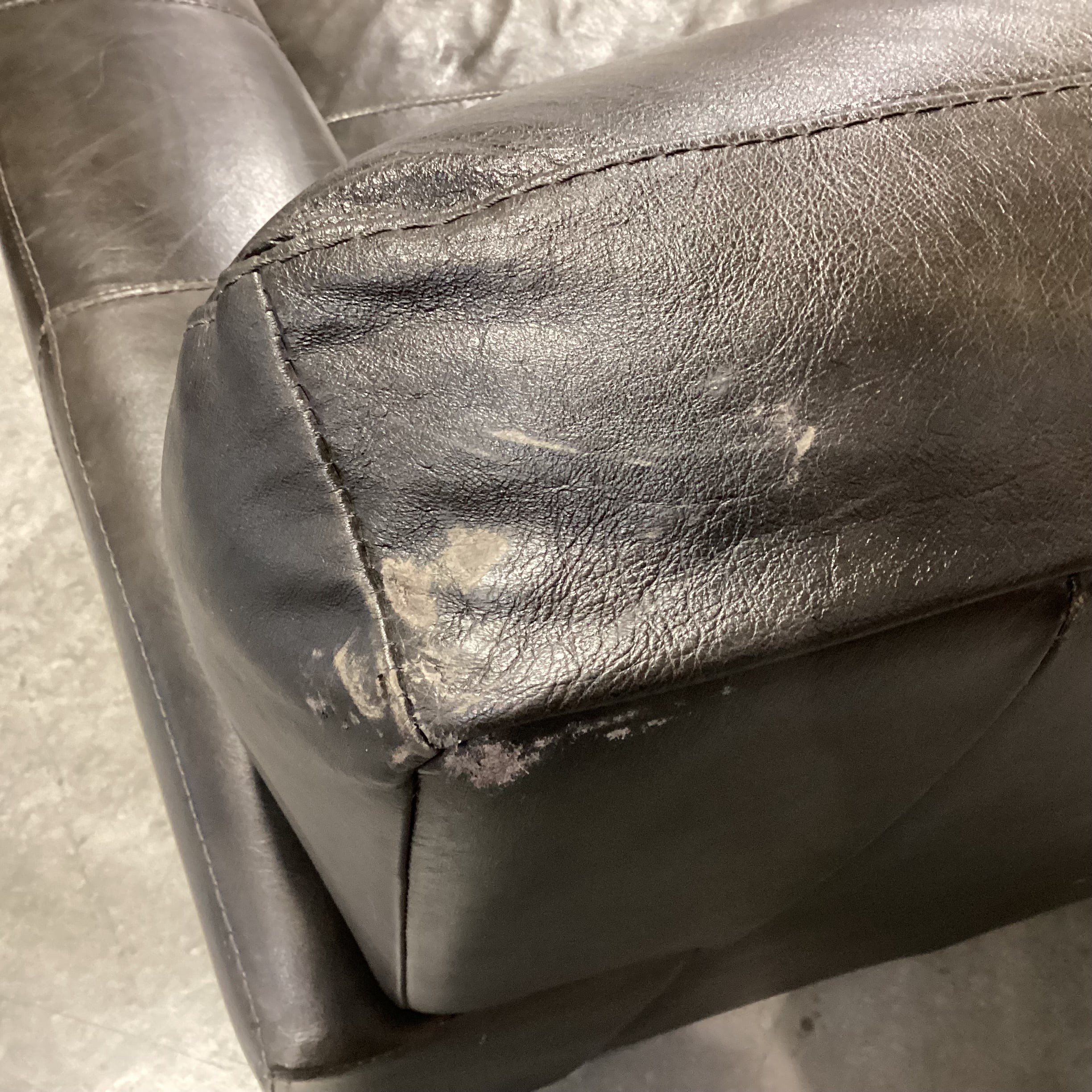 Soft Line Italian Dark Grey Leather Sofa 87"x 40"x 34"