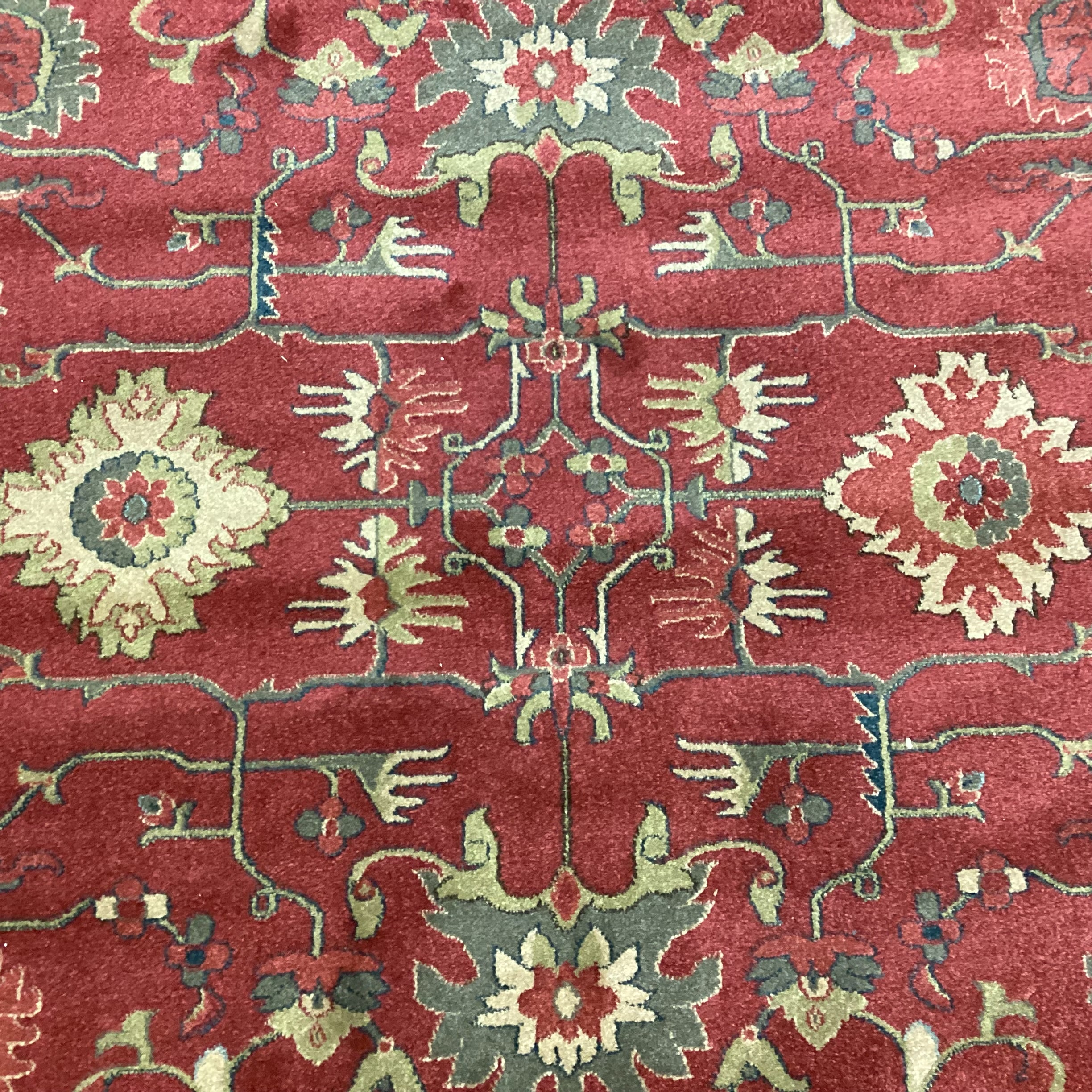 Safavieh Mahal Red Navy Poly Rug 8'x 10"