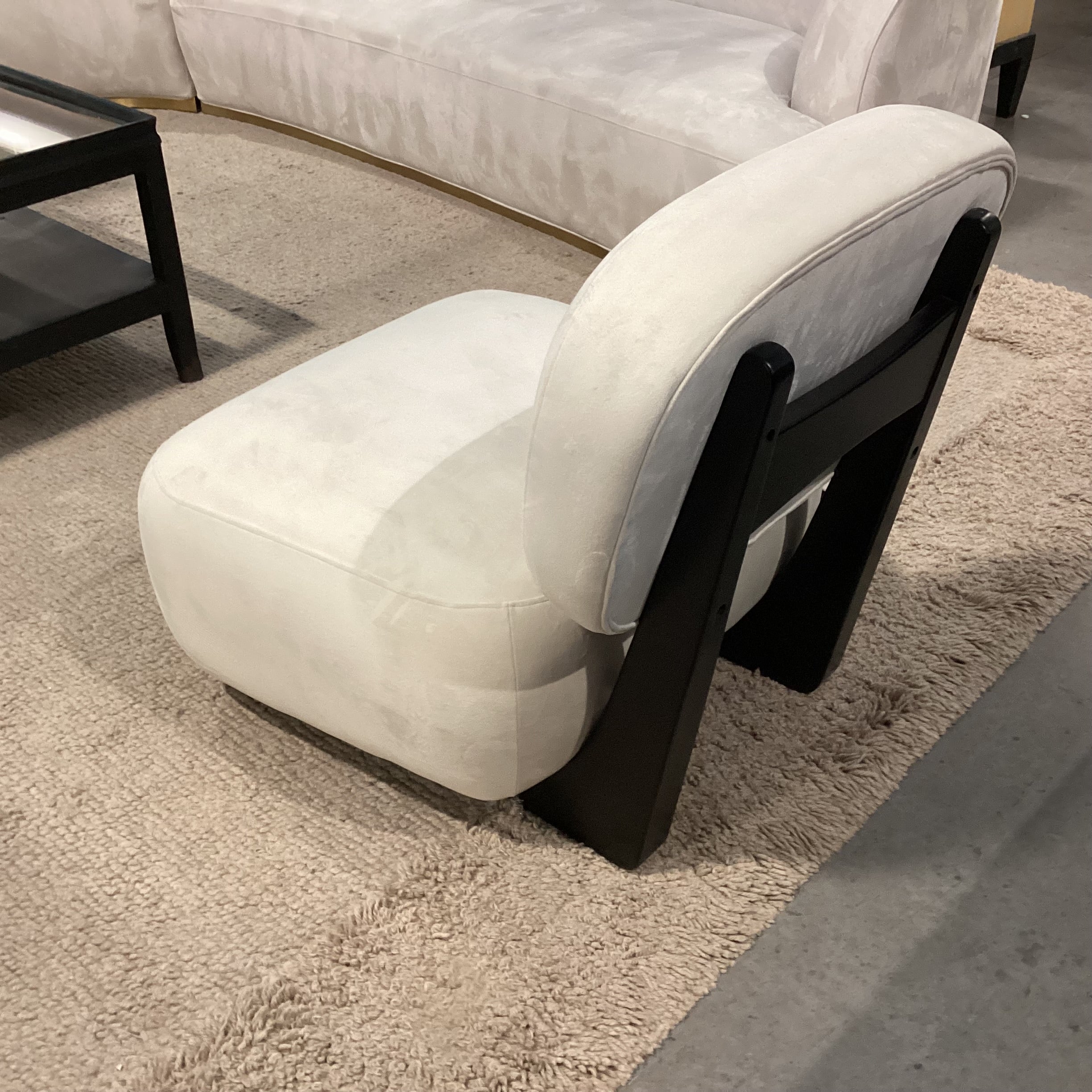 Rove Concepts Kaye Collection Toro Cream & Ebony Finish Wood Lounge Chair 27"x 31"x 29"