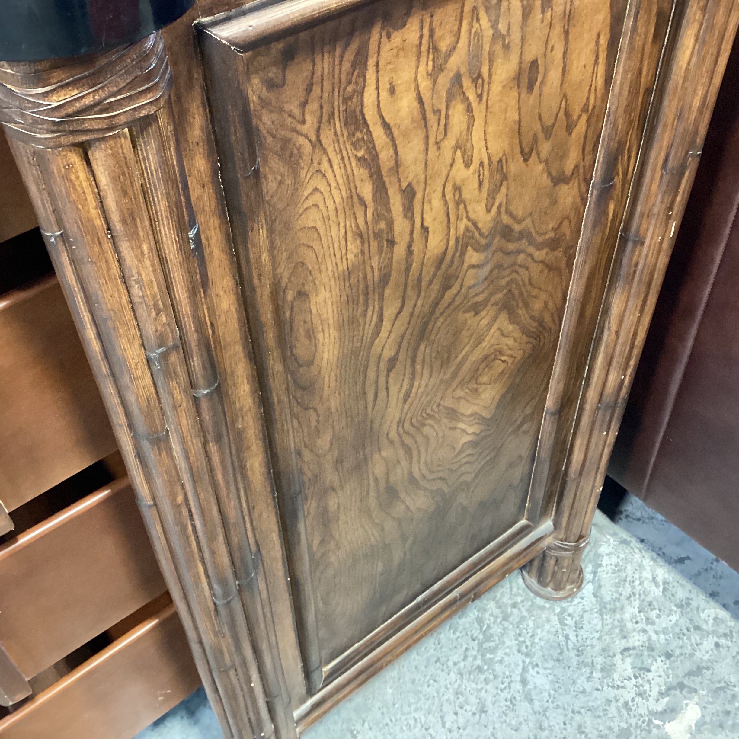 Thomasville Ernest Hemingway Collection Dark Finished Wood Black Faux Stone & Clawfoot Feet 9 Drawer Dresser 60"x 22"x 40"