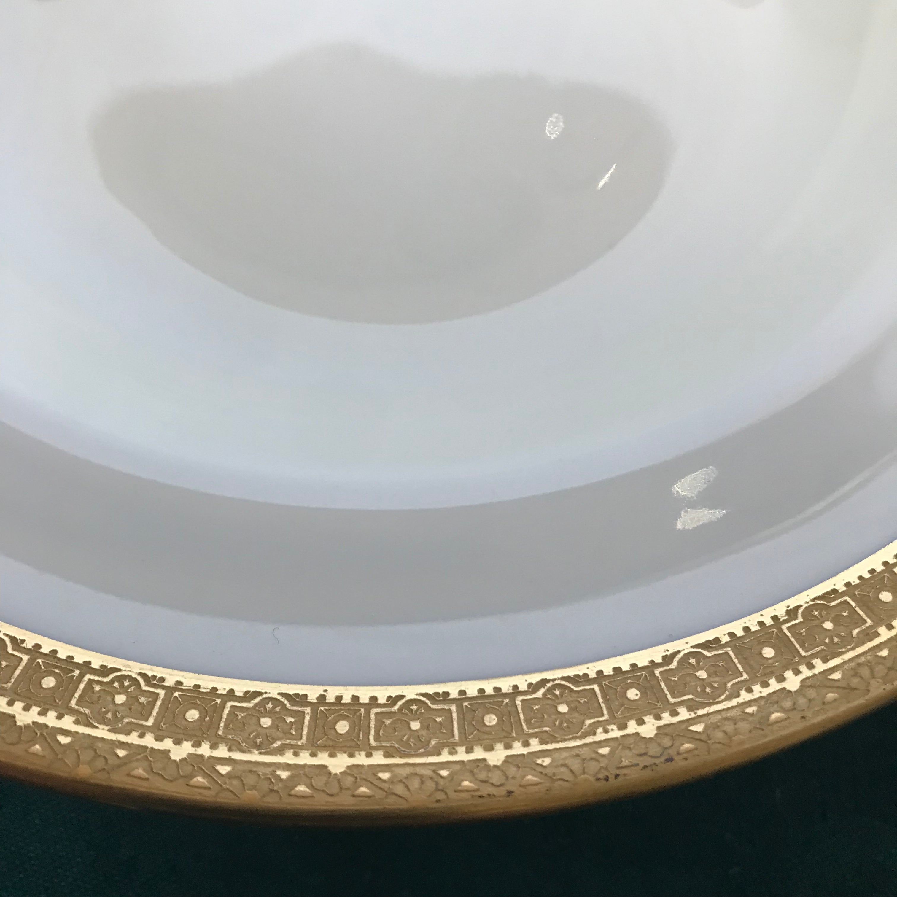 Set of 18 vintage Royal Doulton "Royal Gold" #4980 8" Soup Bowls