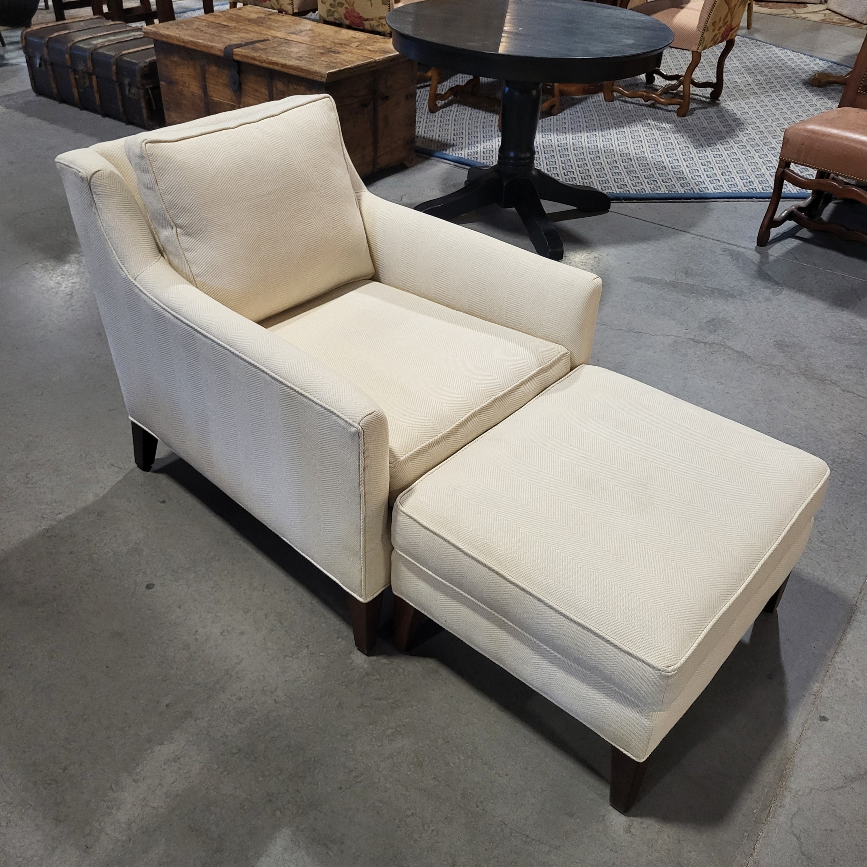 Mitchell Gold & Bob Williams Tan Woven with Ottoman Chair 30.5"x 36"x 31.5"