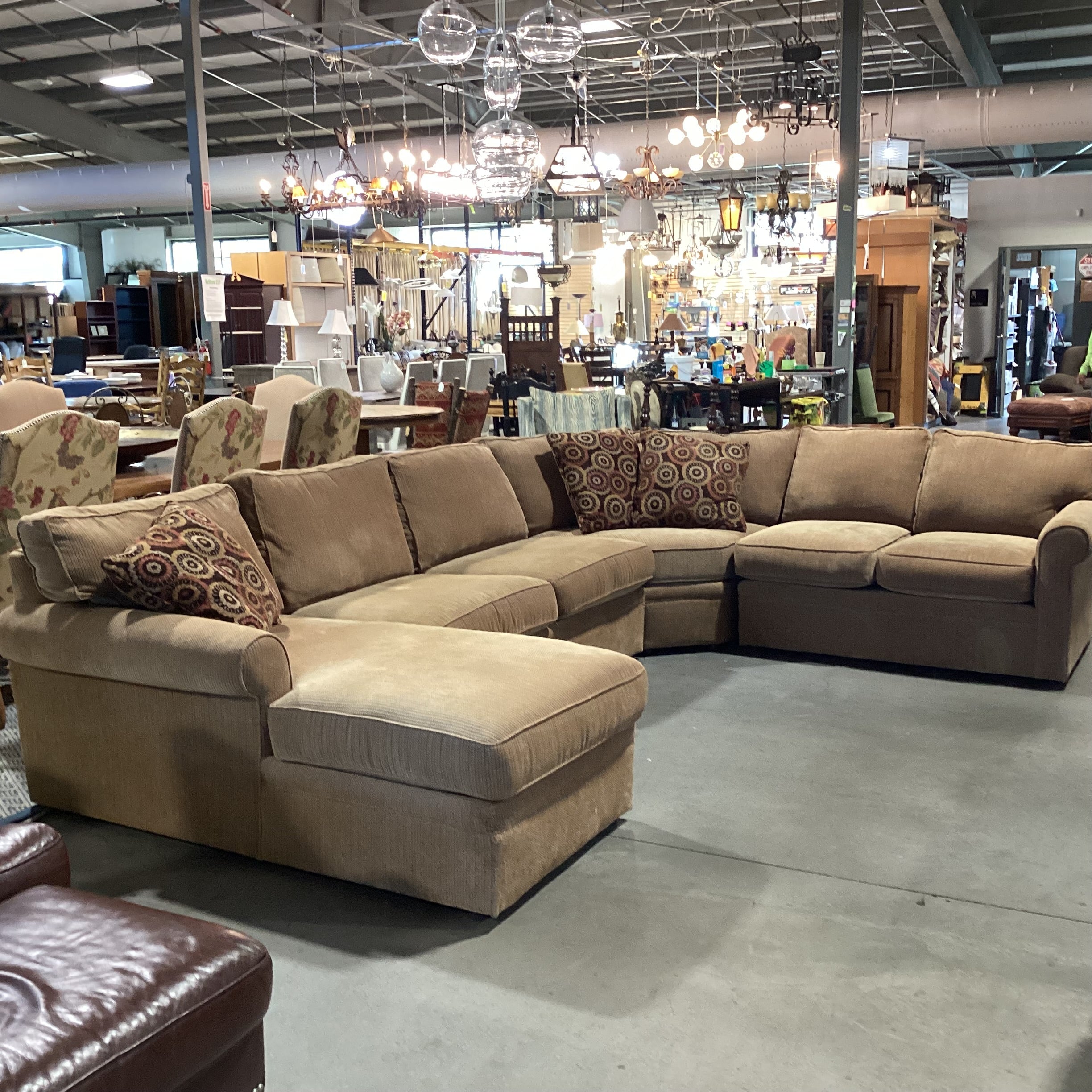 Rowe Furniture Tan Woven 4 Piece with Chaise Sectional 42"x 108"x 70"x 40"x 31"