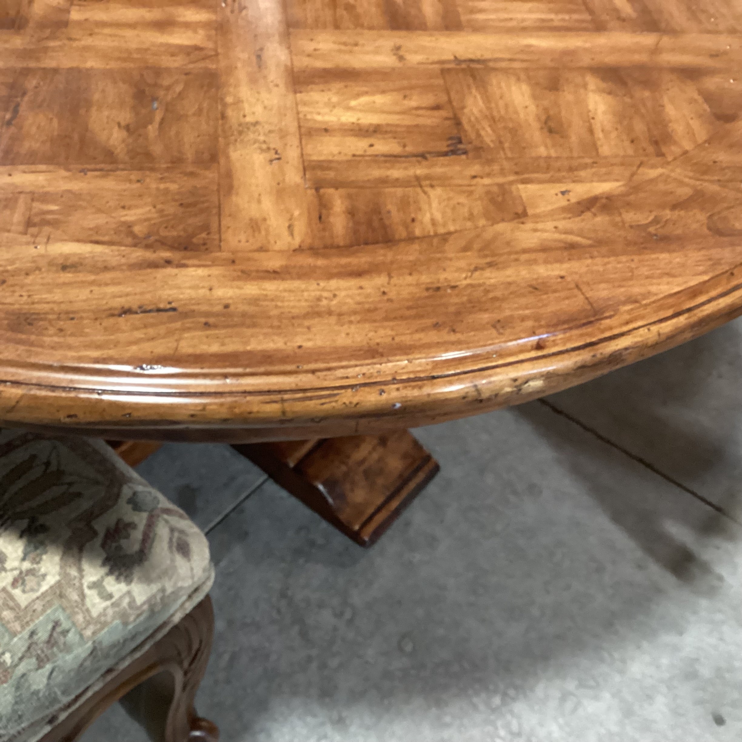 J Robert Scott Oval Lattice Inlay with Double Pedestal Table & 10 Chairs Dining Set 108"x 46"x 30"