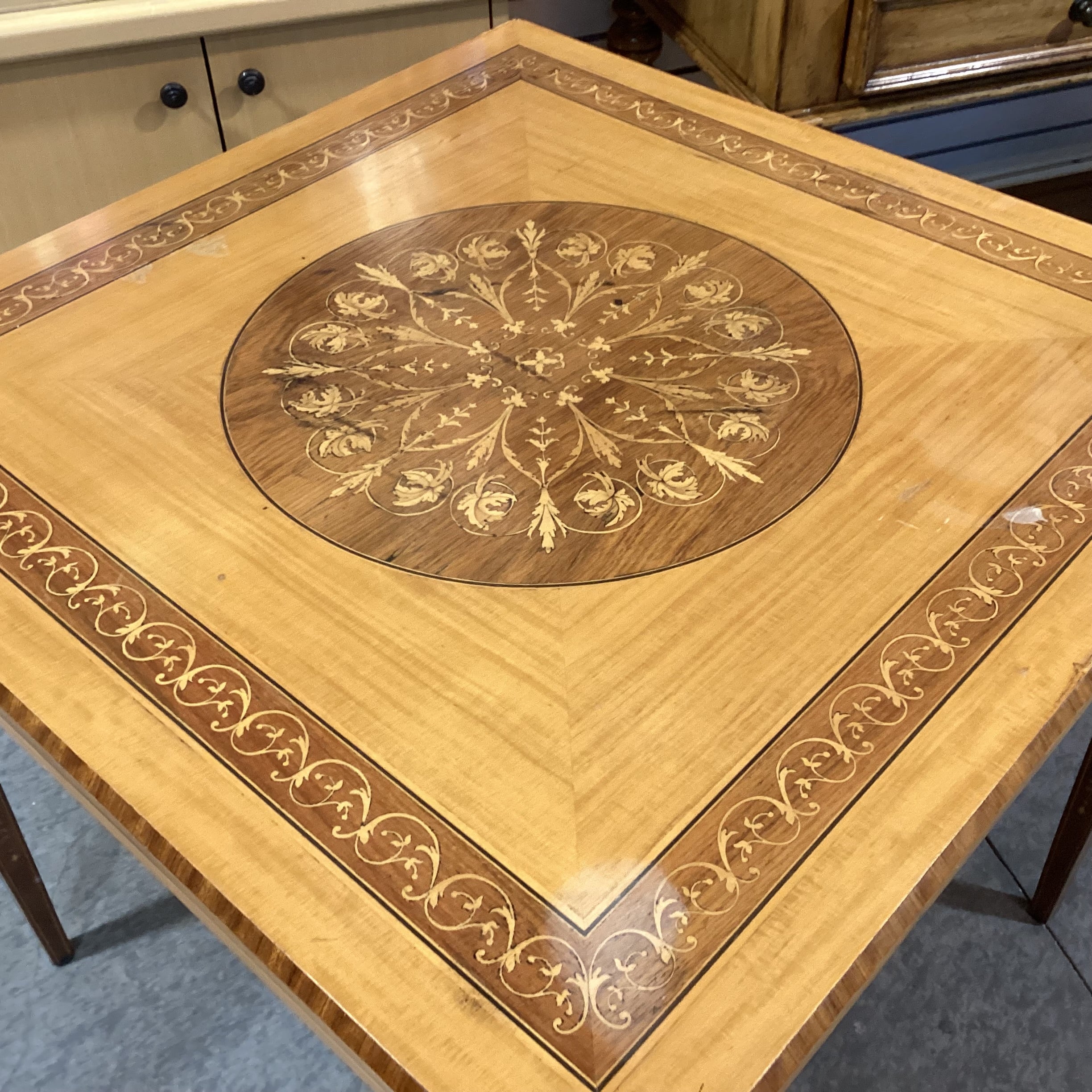 Vintage Ornate Inlay Veneer Accent Table 32"x 32"x 30"