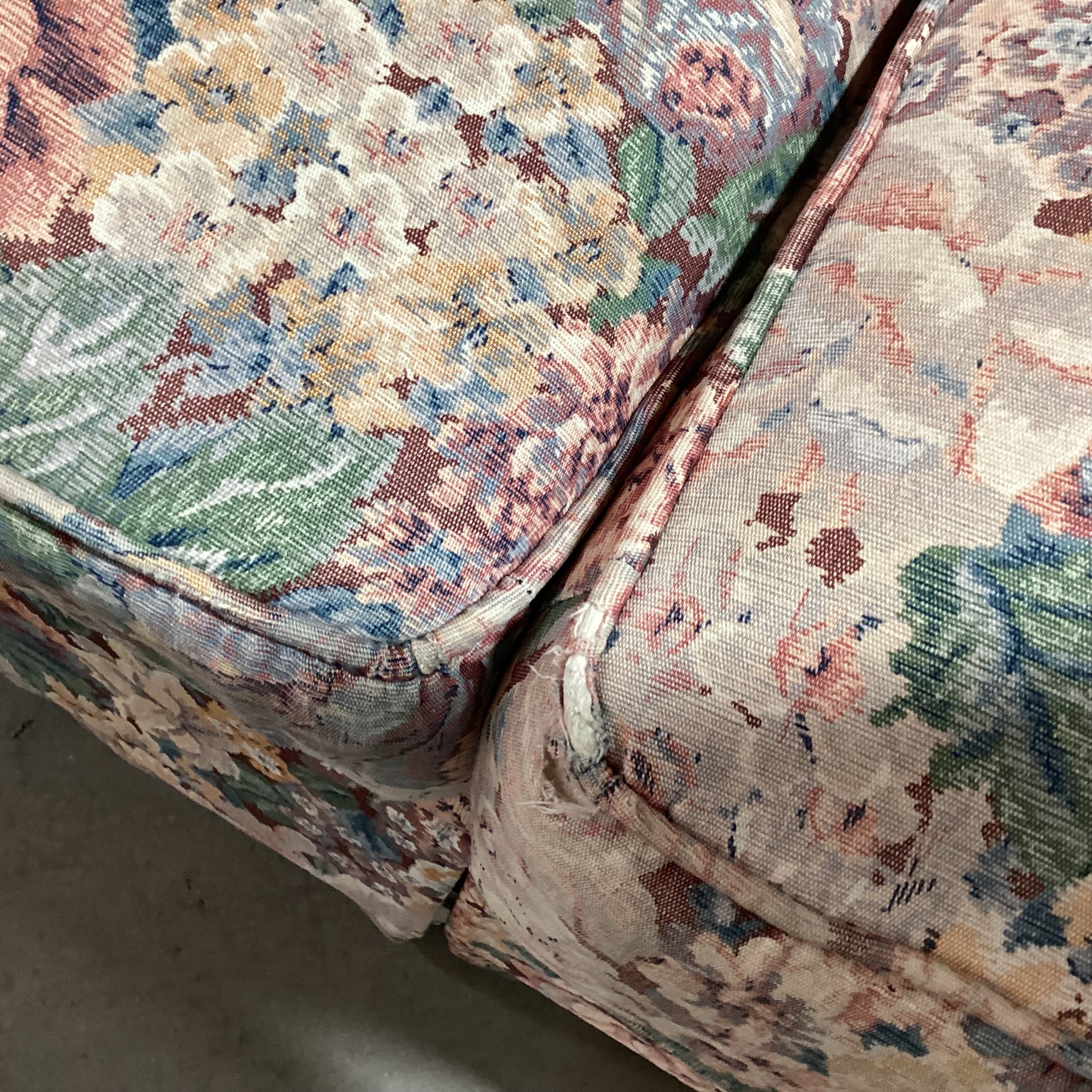 Ethan Allen Burgundy Green Cream Floral Sofa 90"x 38"x 33"